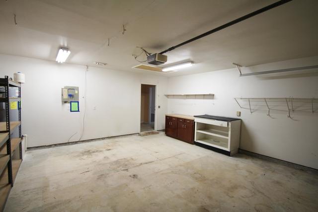 COUNTRYVIEW ESTATES 8TH ADDN - Residential