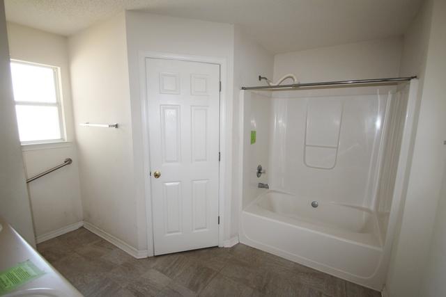 COUNTRYVIEW ESTATES 8TH ADDN - Residential