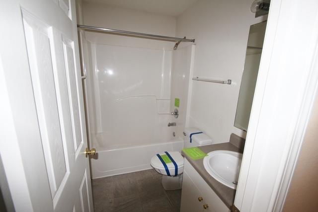 COUNTRYVIEW ESTATES 8TH ADDN - Residential