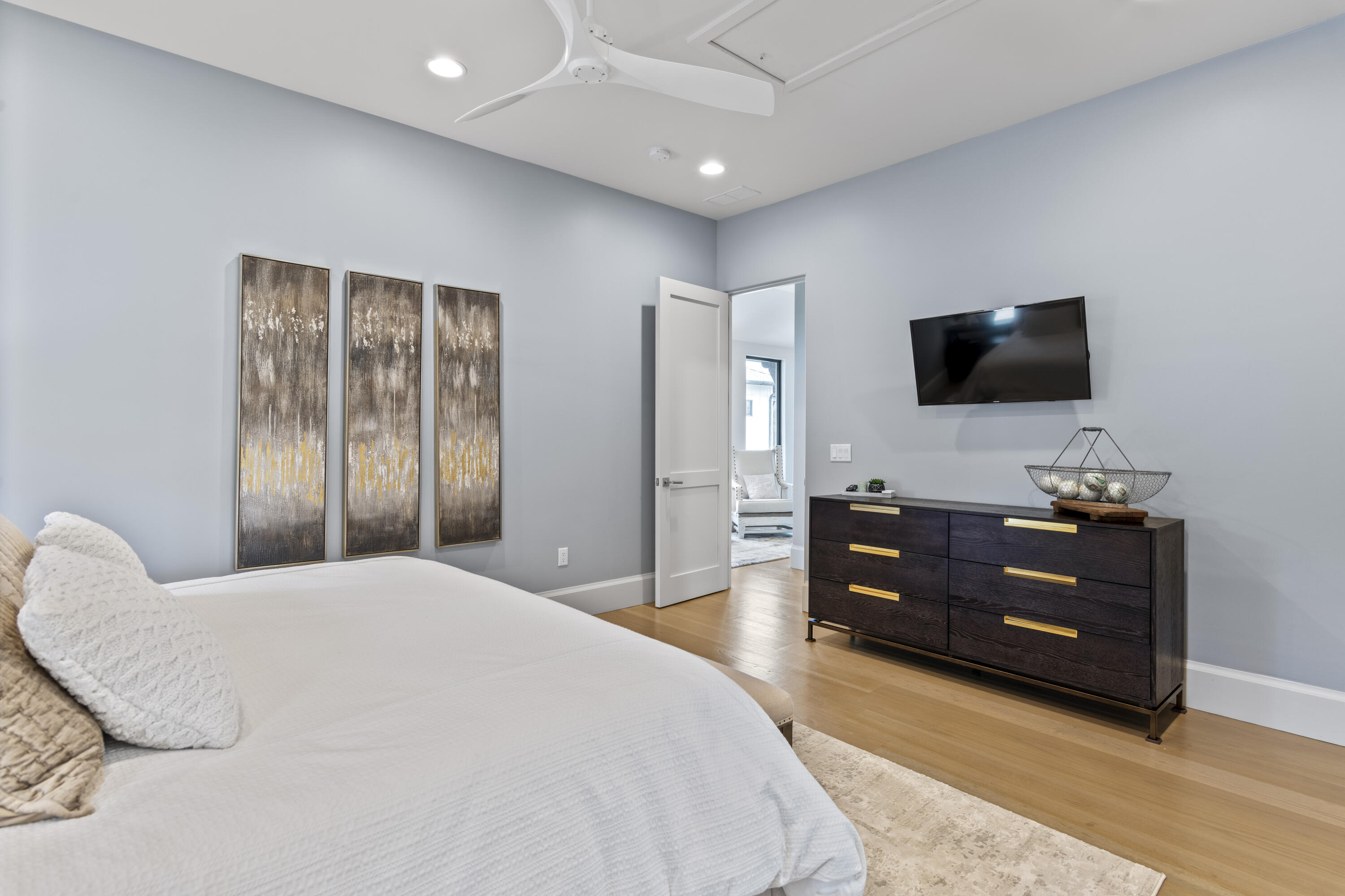 SEAGROVE VILLAGE 7TH ADD - Residential