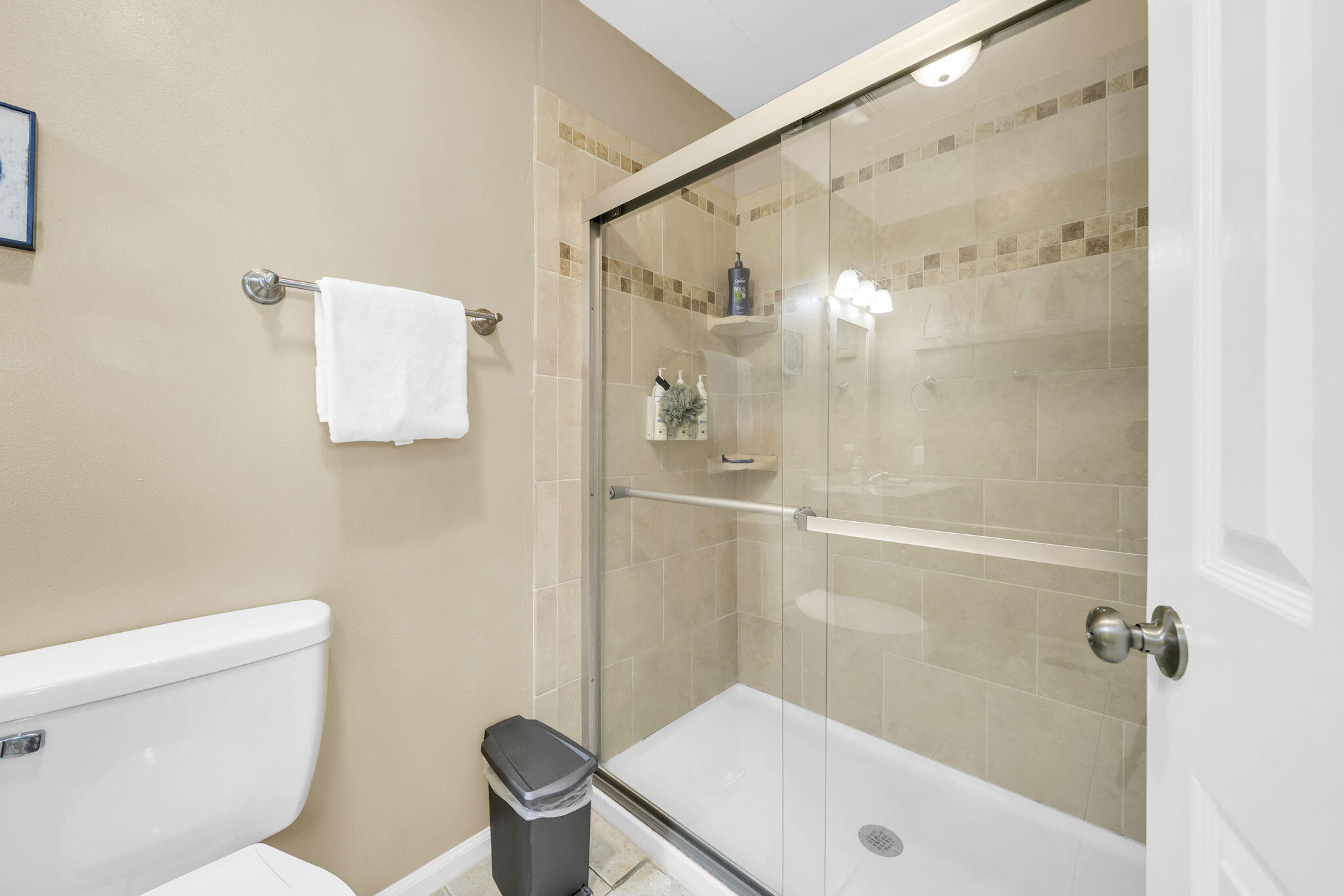 WOODLAND SHORES TOWNHOMES PHASE IV - Residential