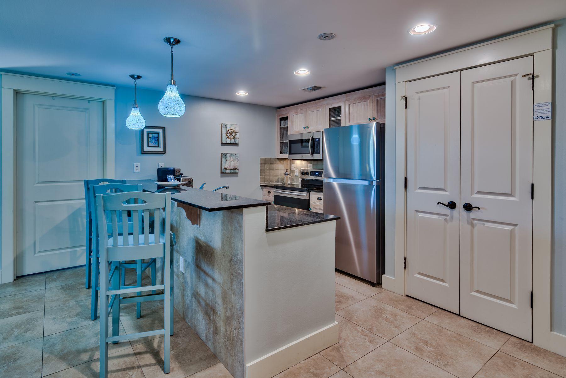 OBSERVATION POINT - Residential