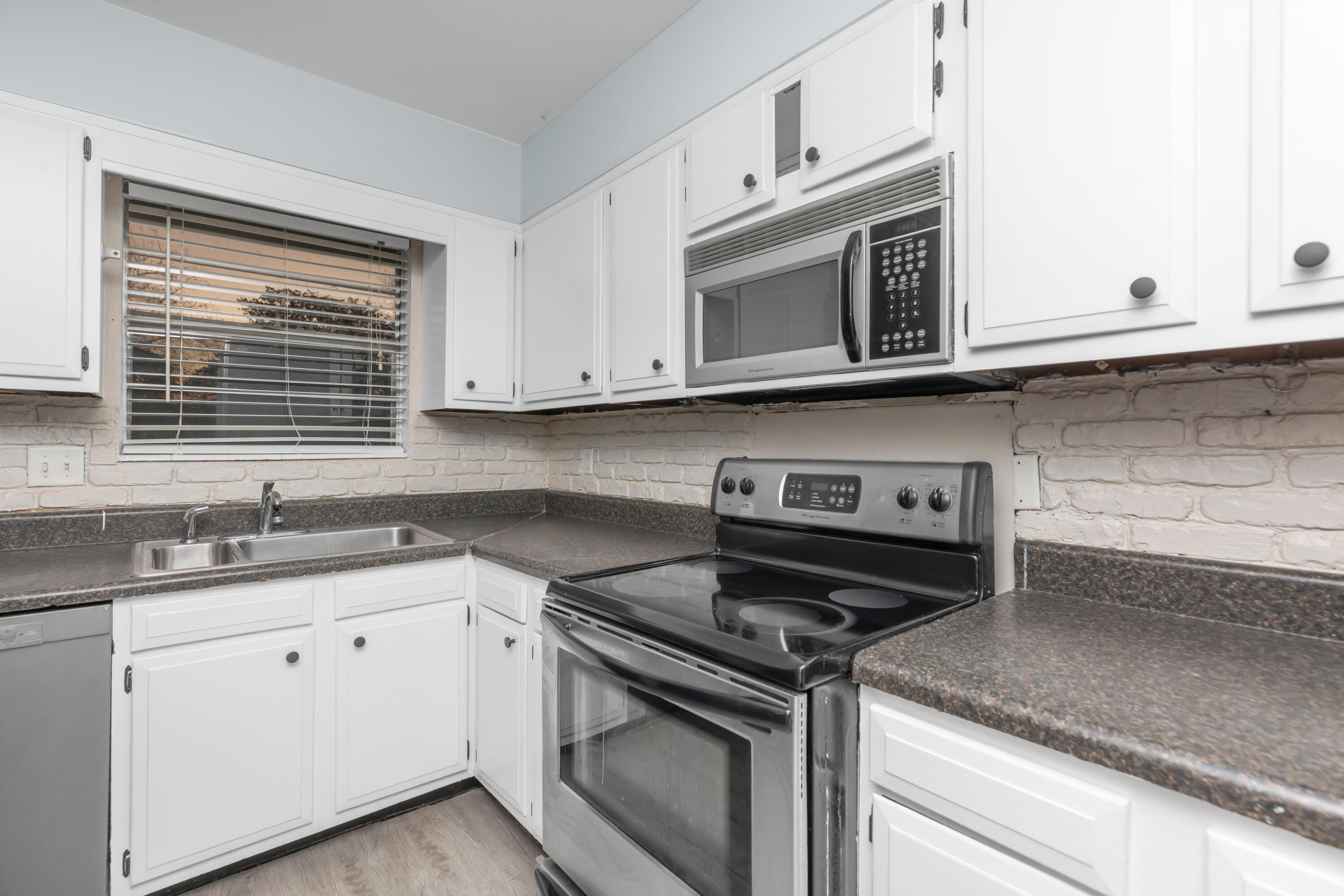 SHERRY PARK - Residential