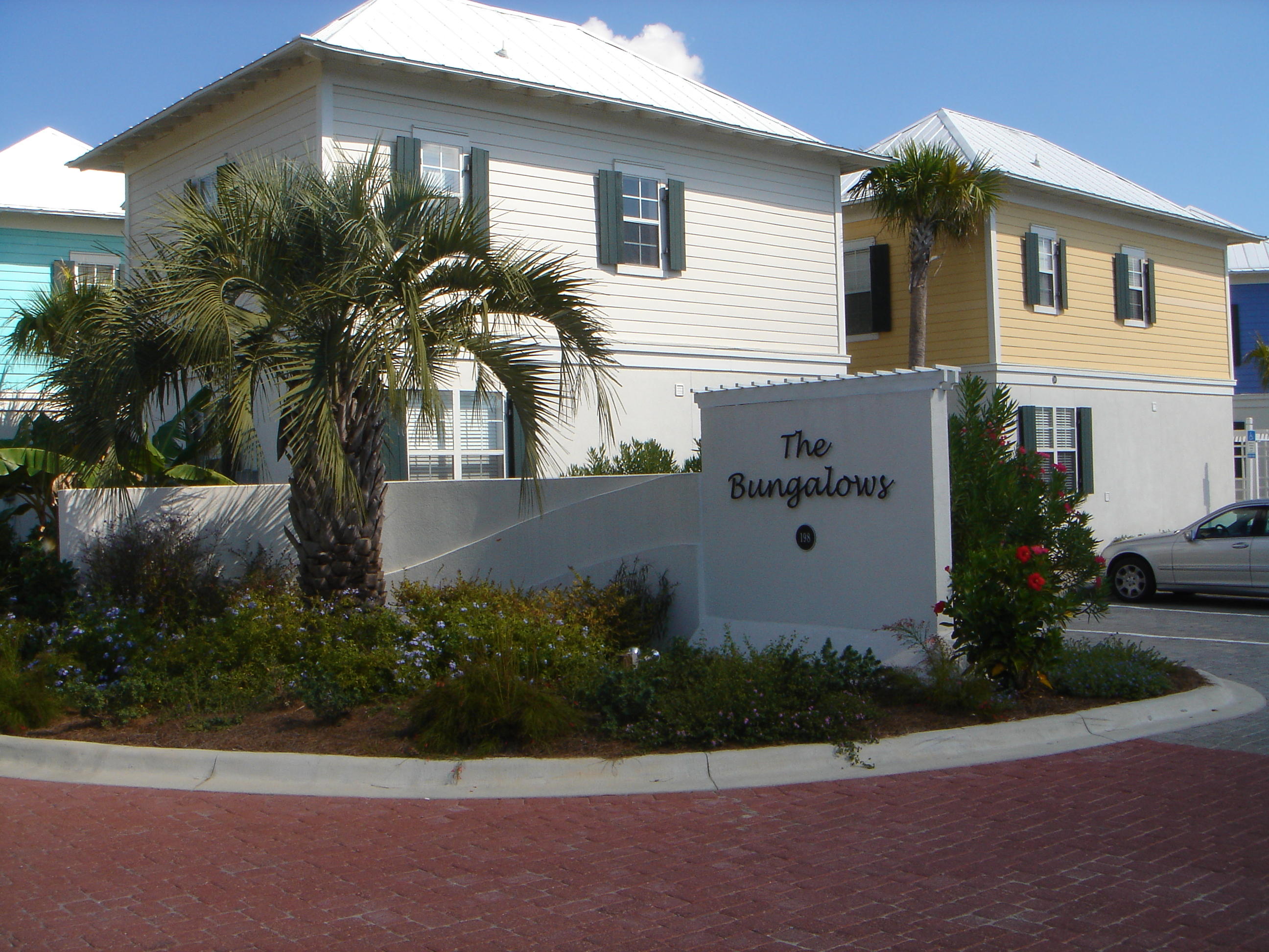 BUNGALOWS AT SEAGROVE BEACH - Residential