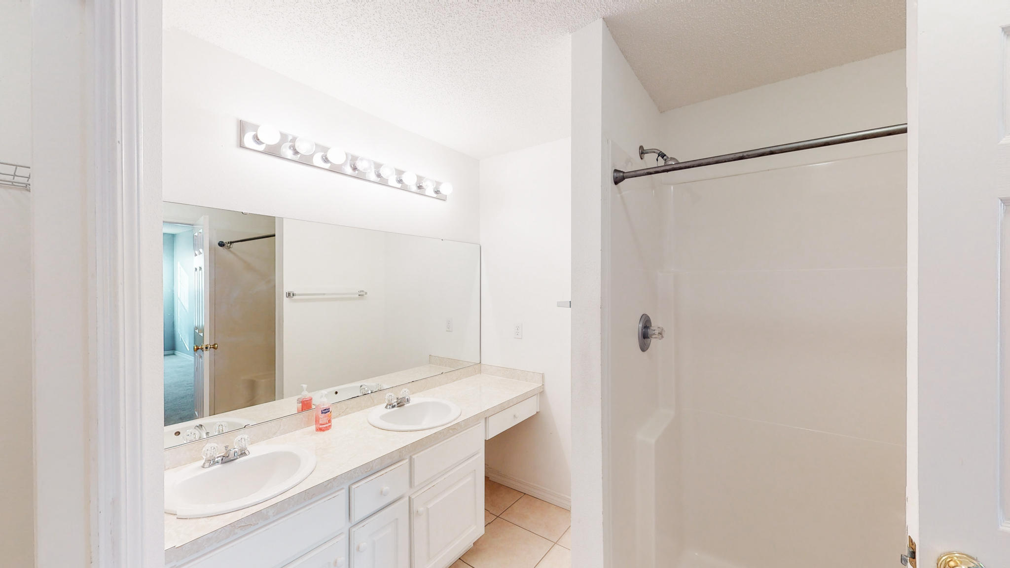 ANDALUSIA PLACE - Residential