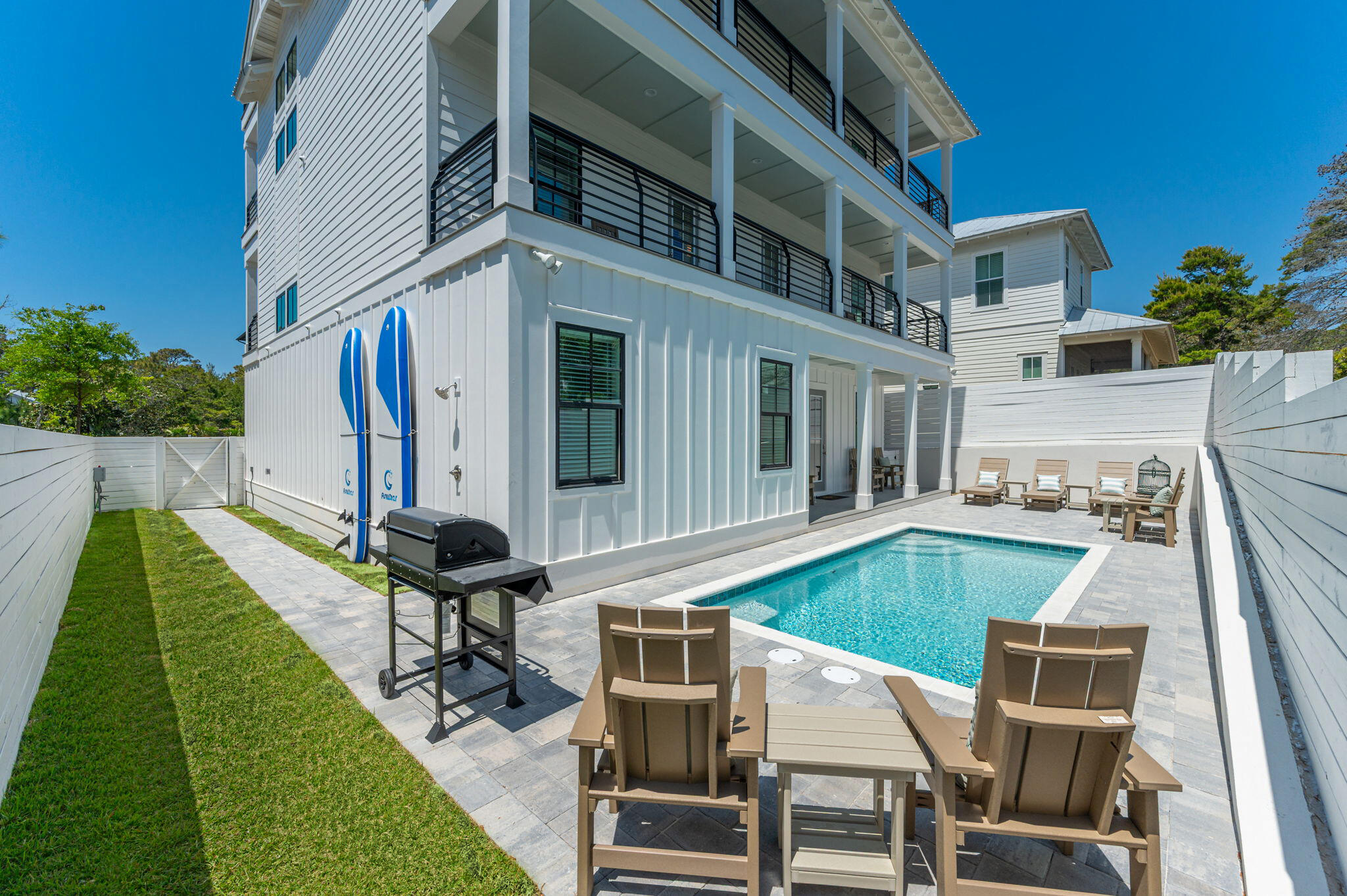 MOCKINGBIRD ESTATES - Residential