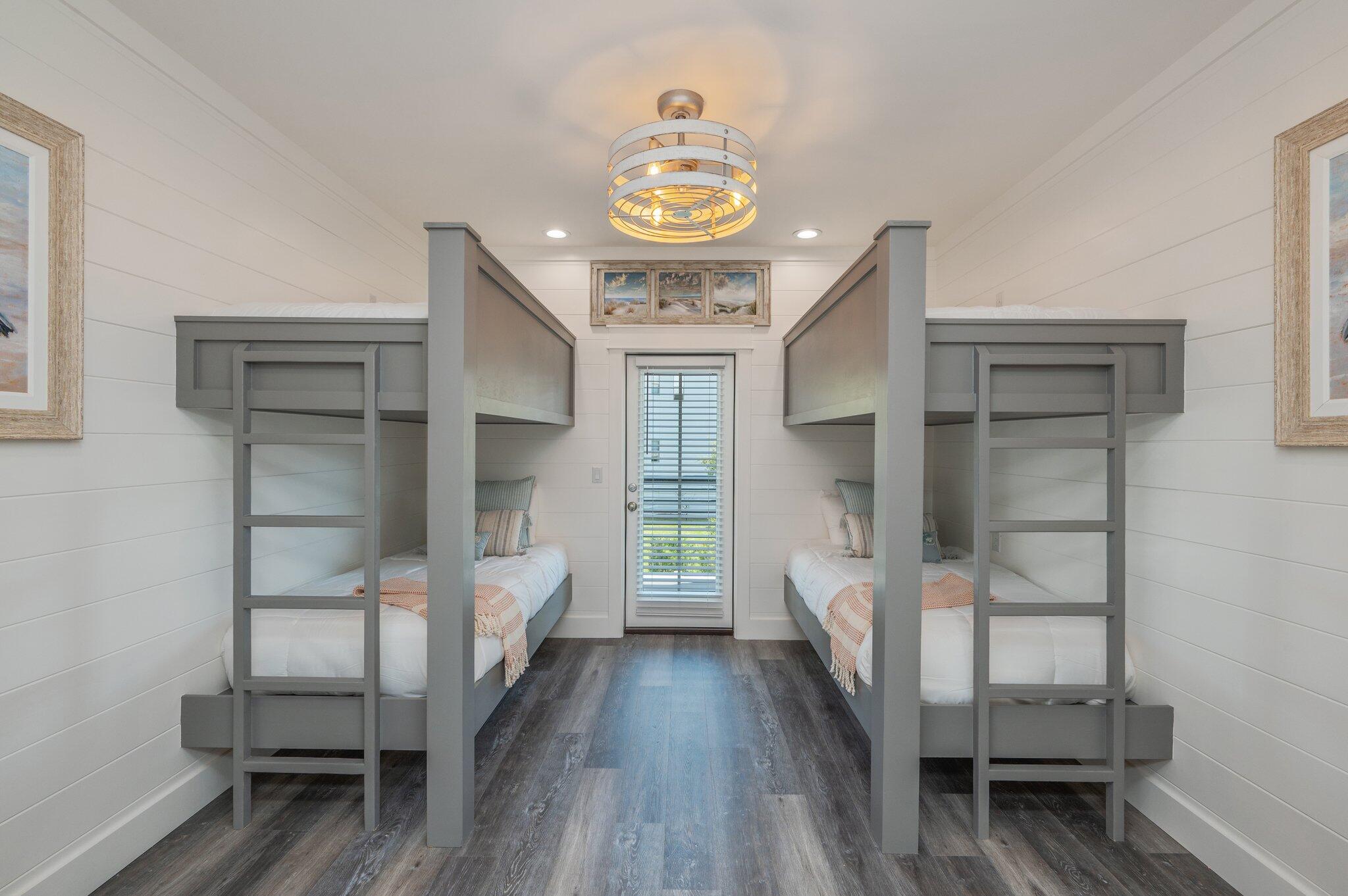 MOCKINGBIRD ESTATES - Residential