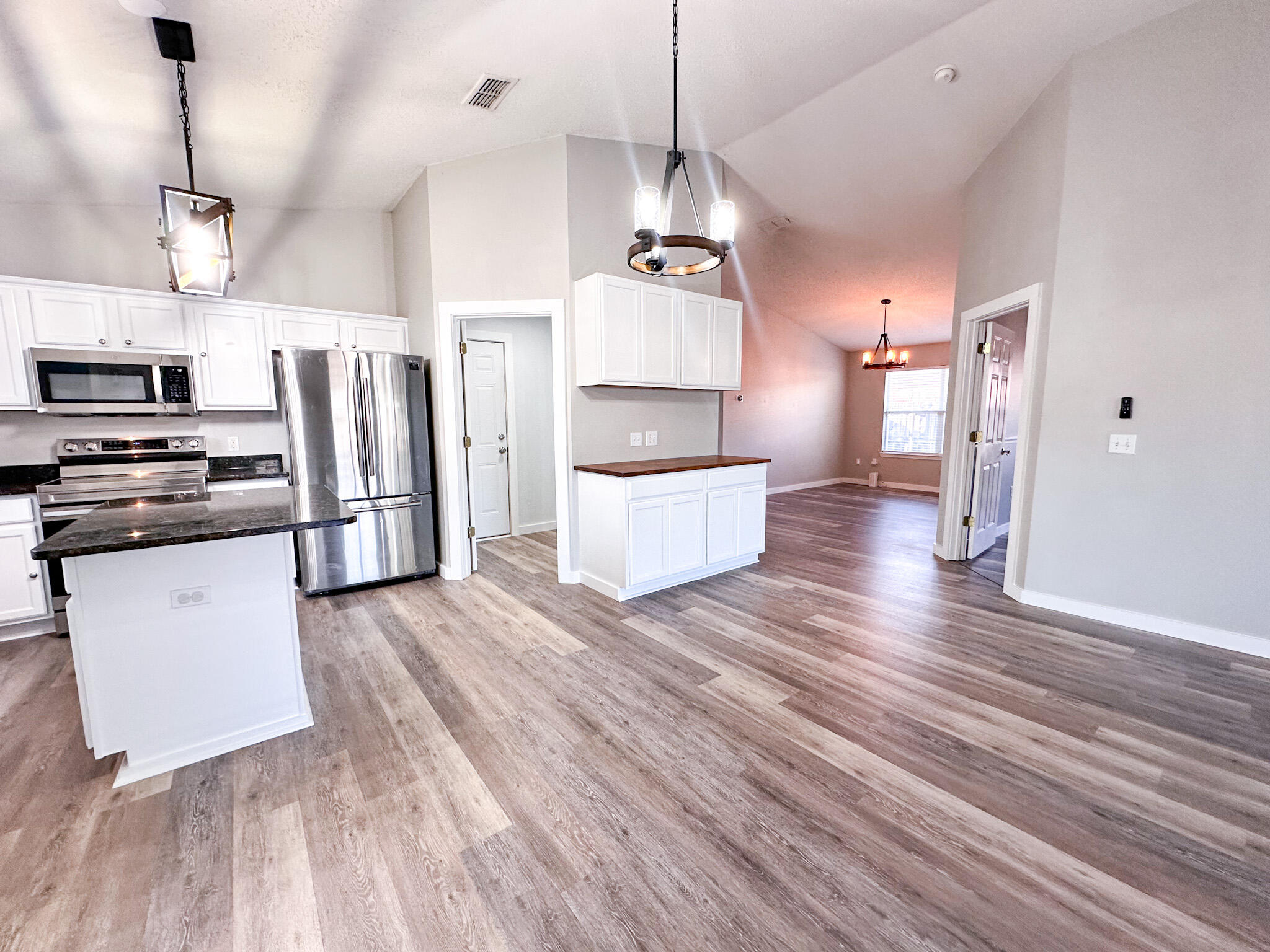 REDSTONE ESTATES - Residential