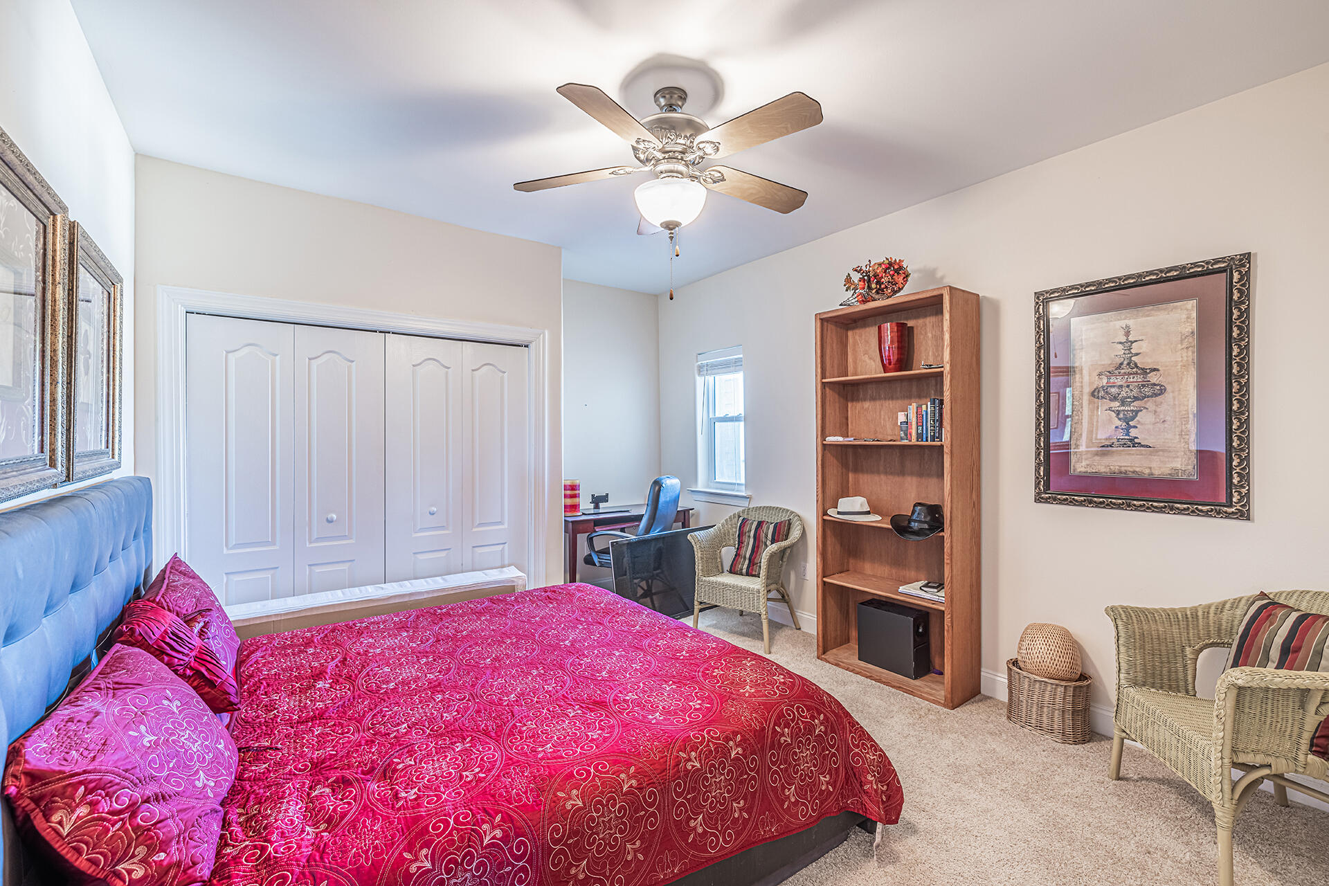 OLD BAY VILLAGE CONDO FLAT - Residential