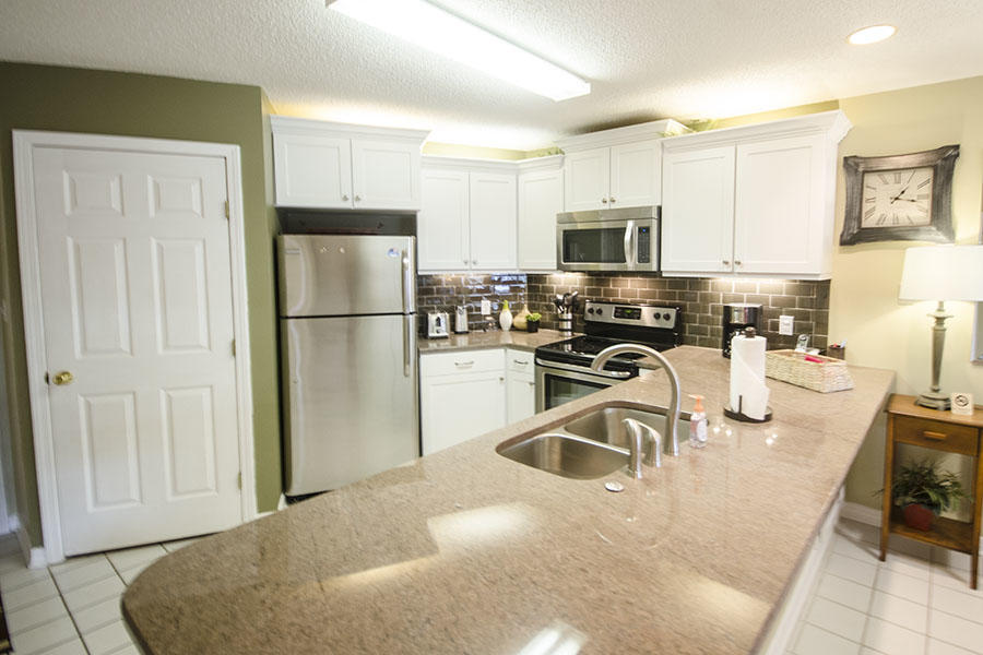 MARAVILLA CONDO 1 - Residential