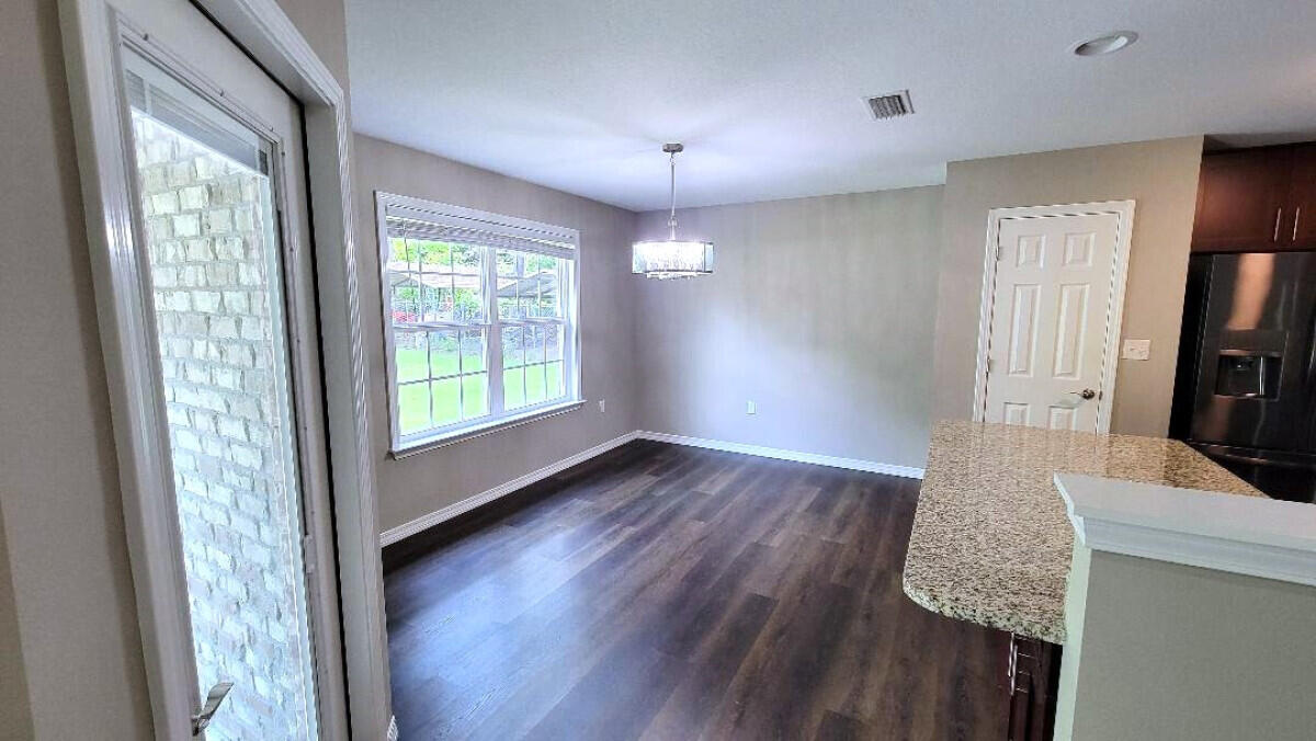 HOLLY HILLS - Residential