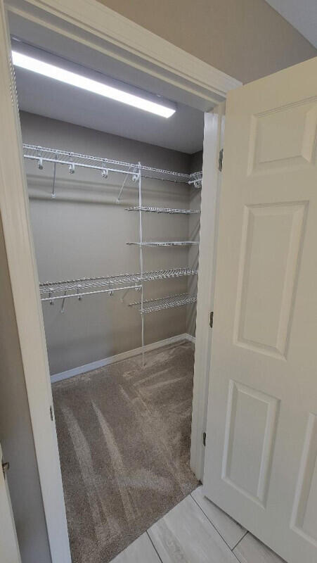 HOLLY HILLS - Residential