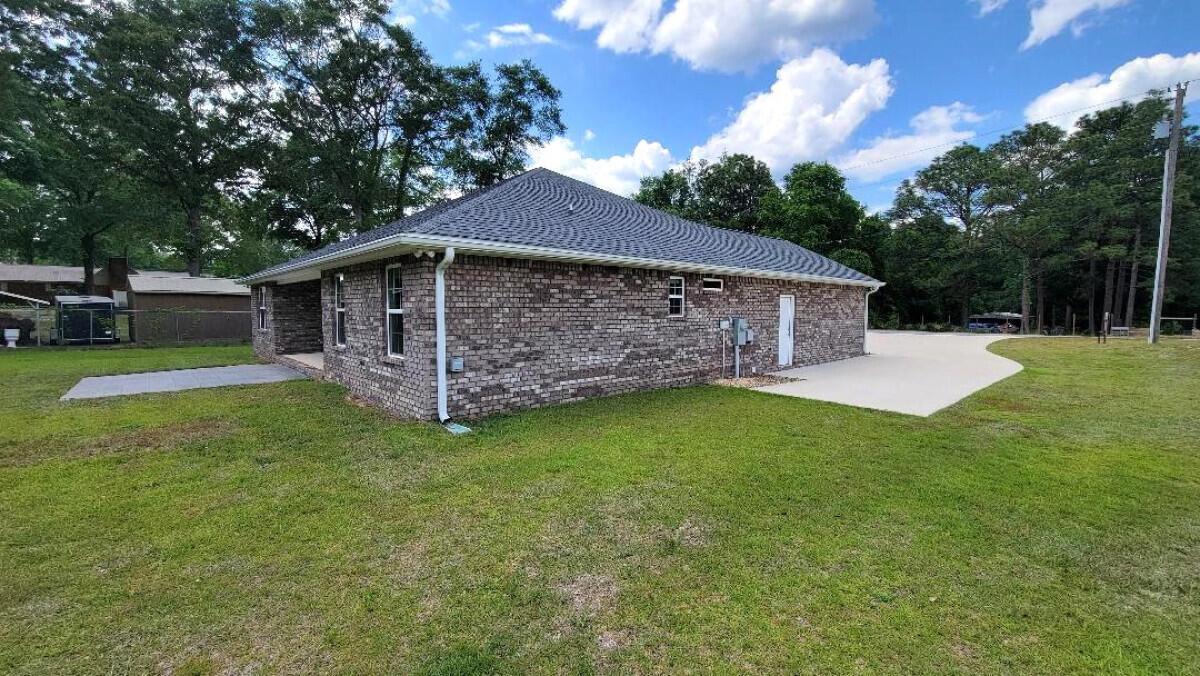 HOLLY HILLS - Residential