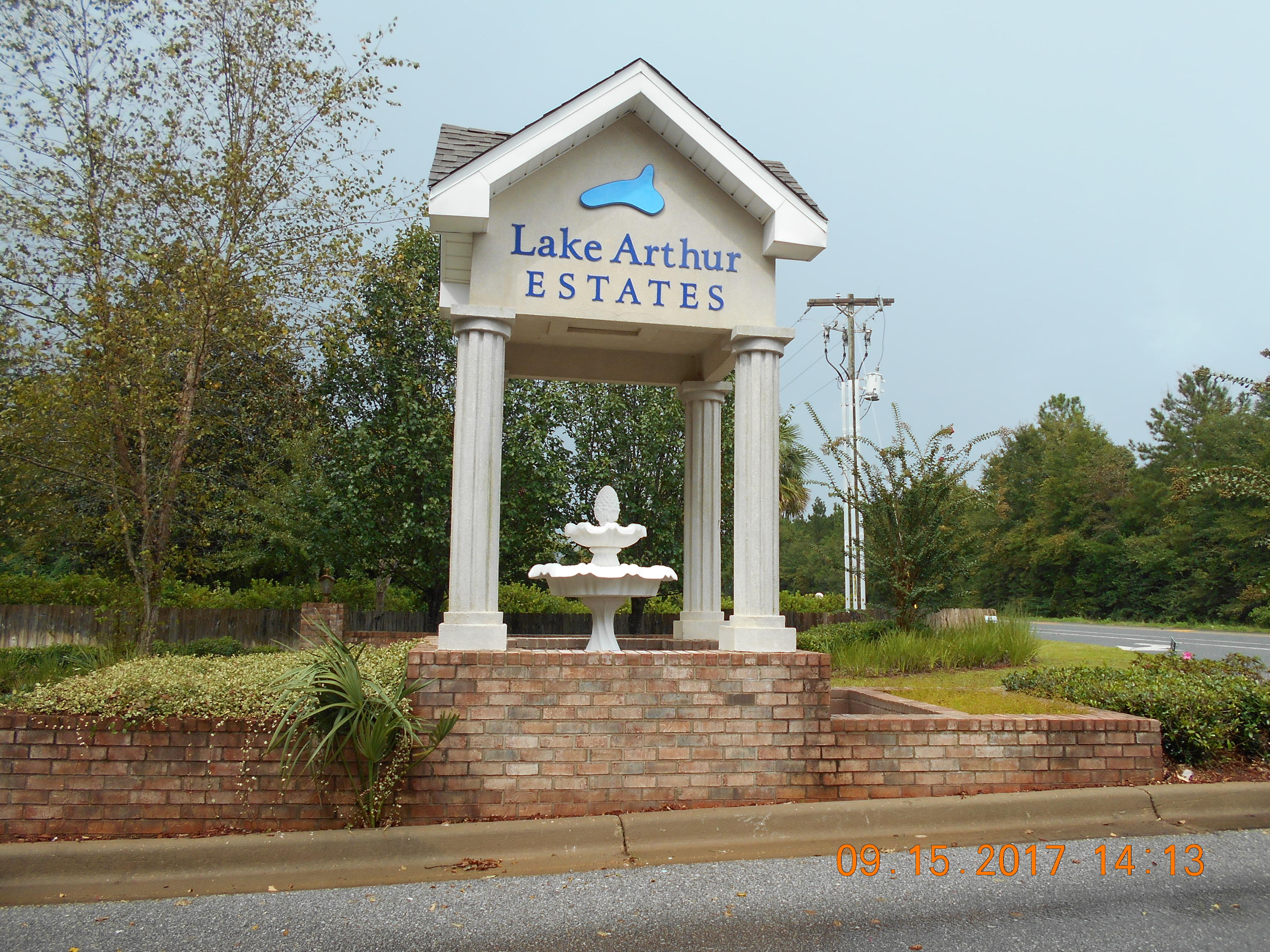 LAKE ARTHUR EST PH I - Land