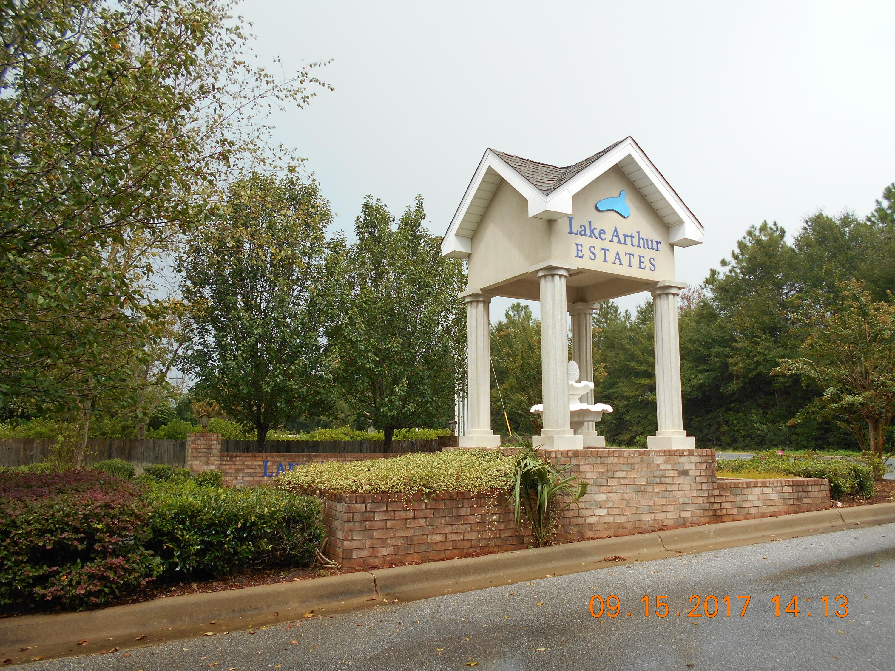 LAKE ARTHUR EST PH I - Land