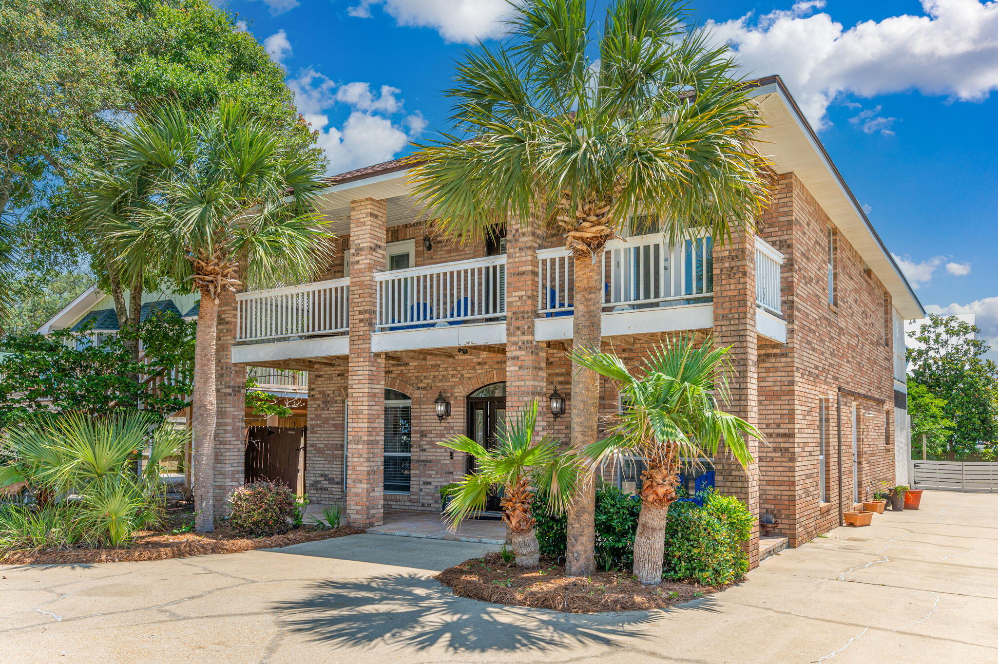 CRYSTAL BEACH - Residential