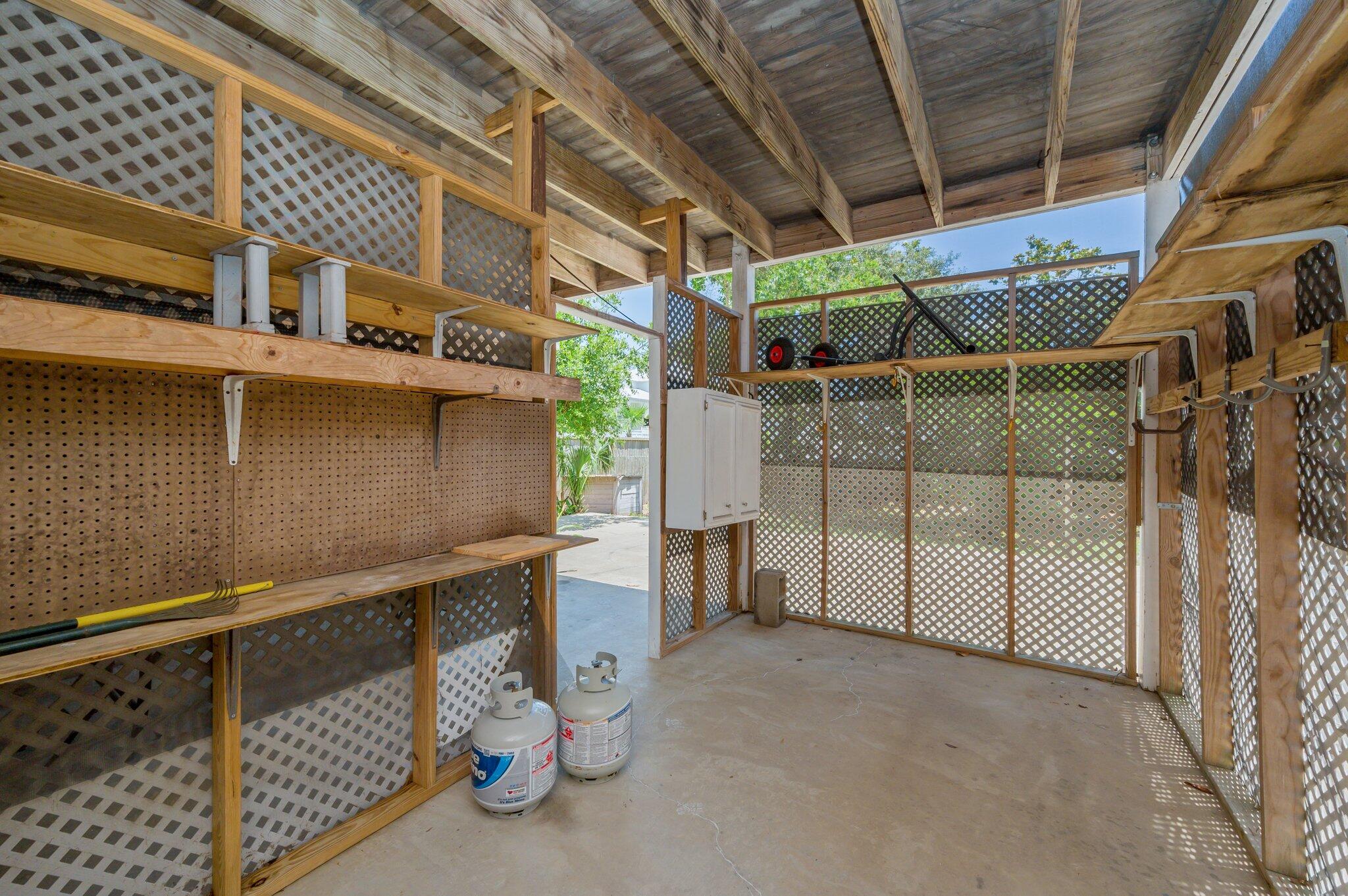 CRYSTAL BEACH - Residential