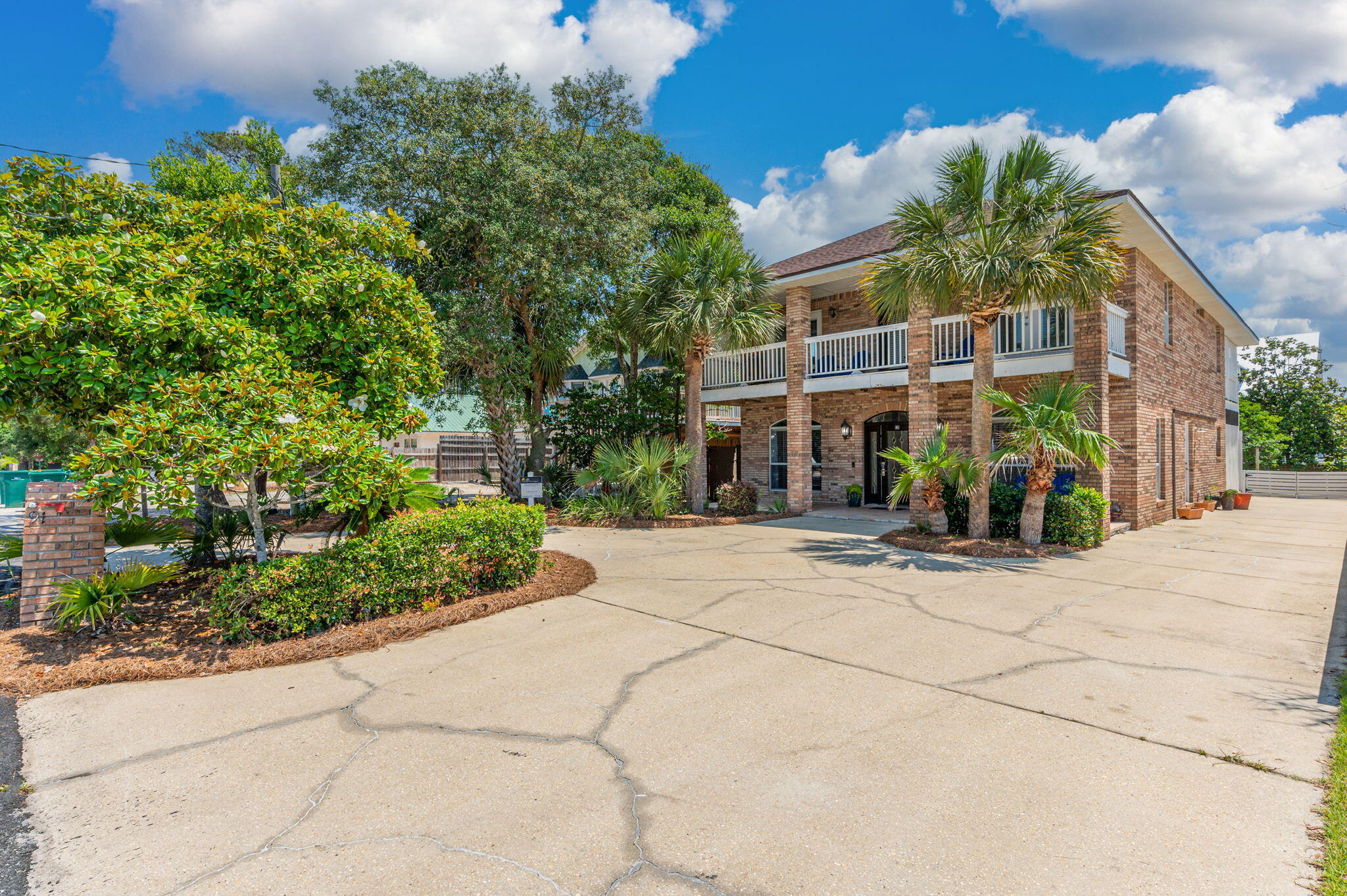 CRYSTAL BEACH - Residential