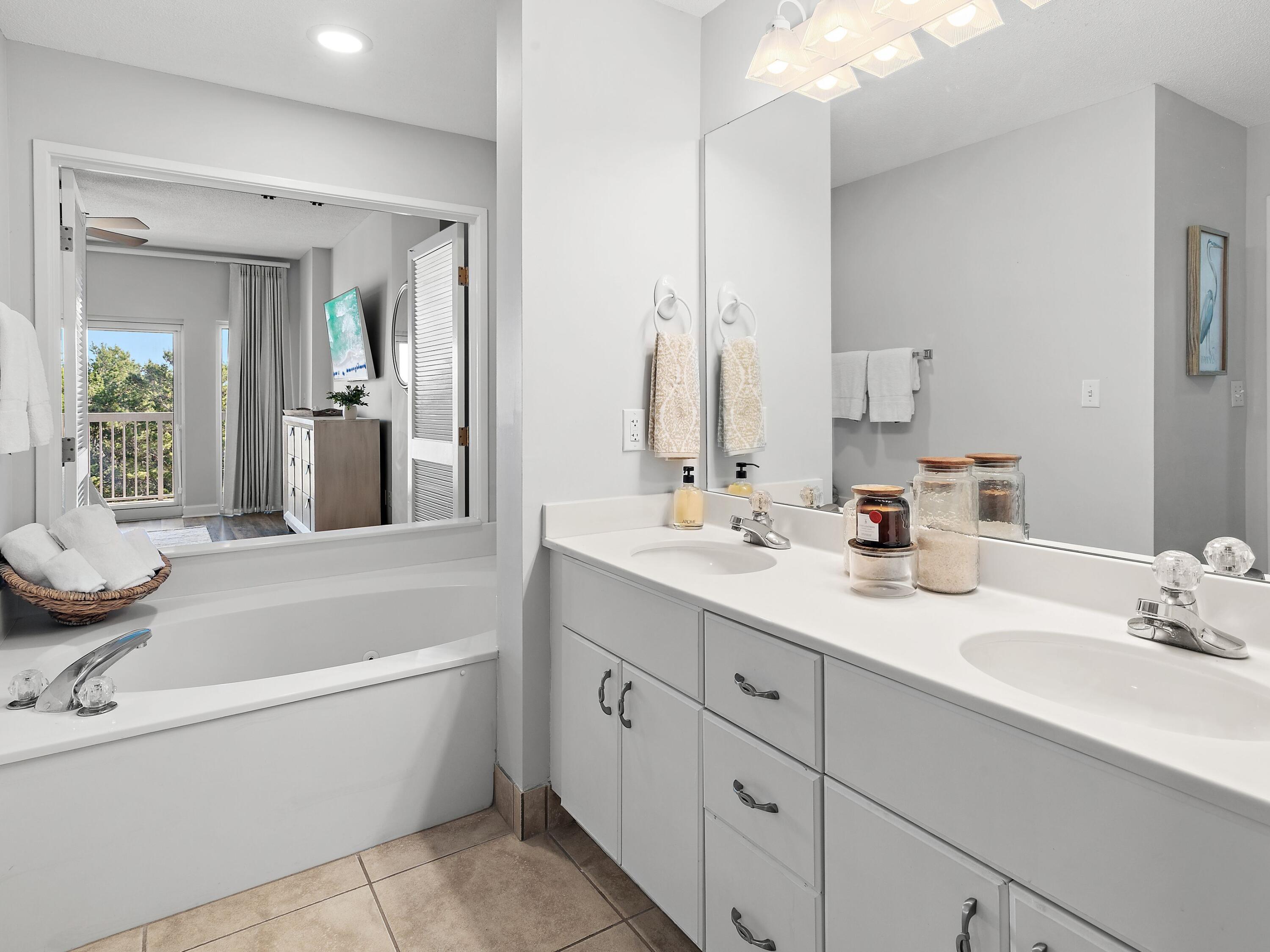 SUMMIT AT TOPS'L (THE) - Residential