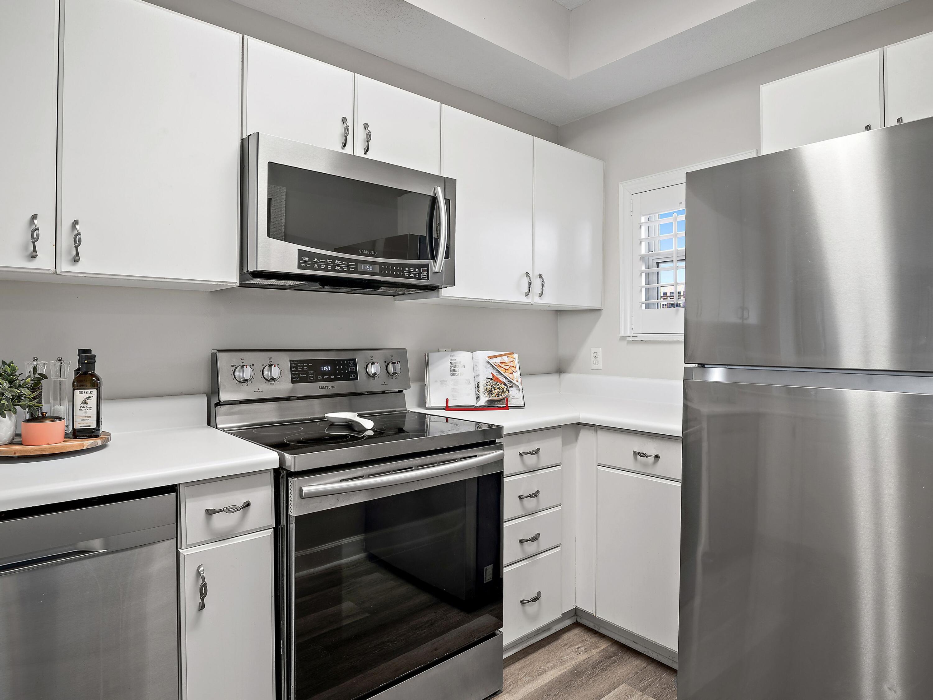 SUMMIT AT TOPS'L (THE) - Residential