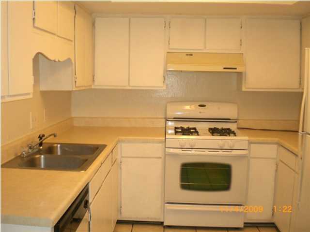 OAK WOOD T/H AMEND - Residential Lease