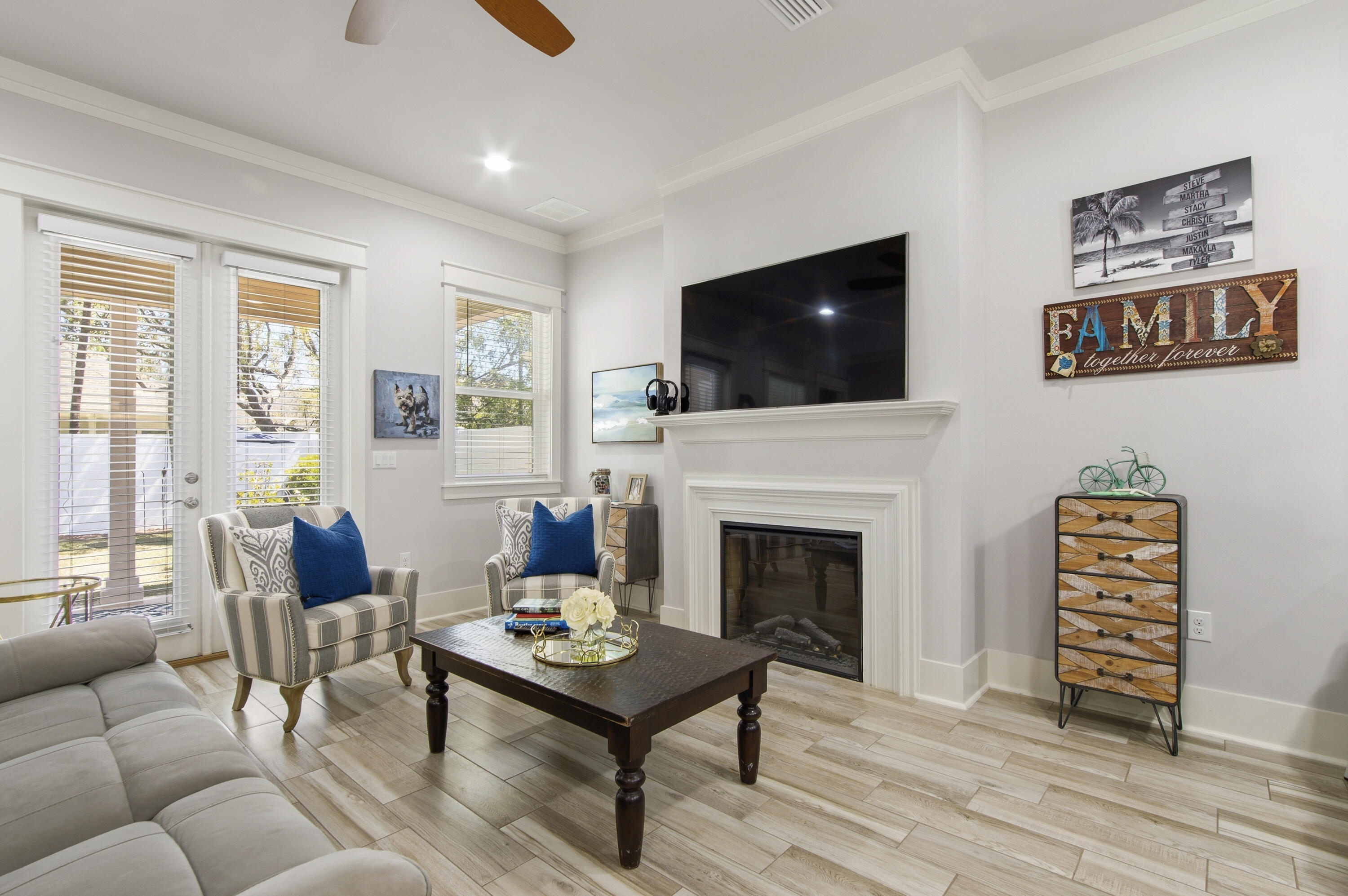 PARADISE COVE - Residential