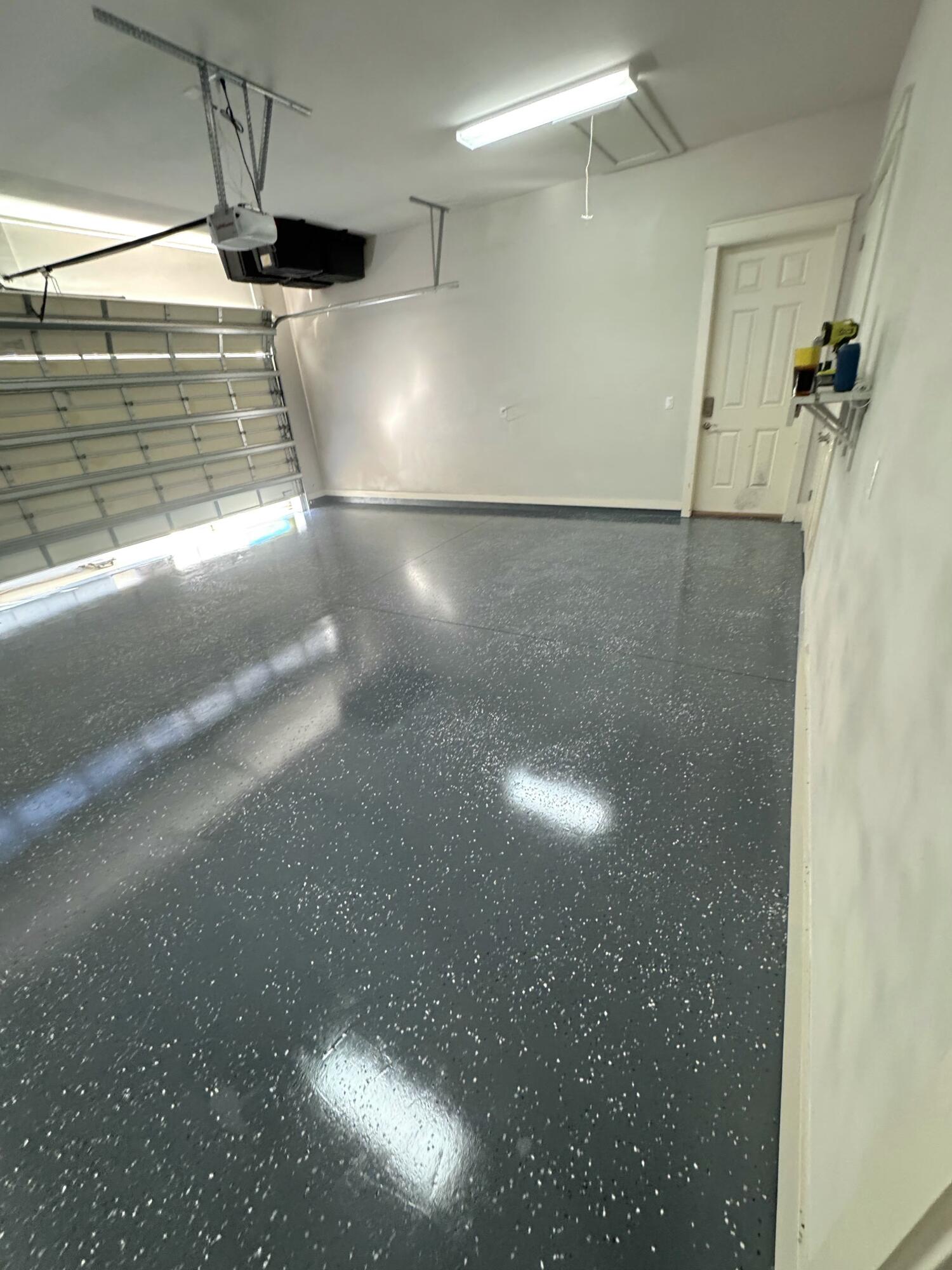 PARADISE COVE - Residential