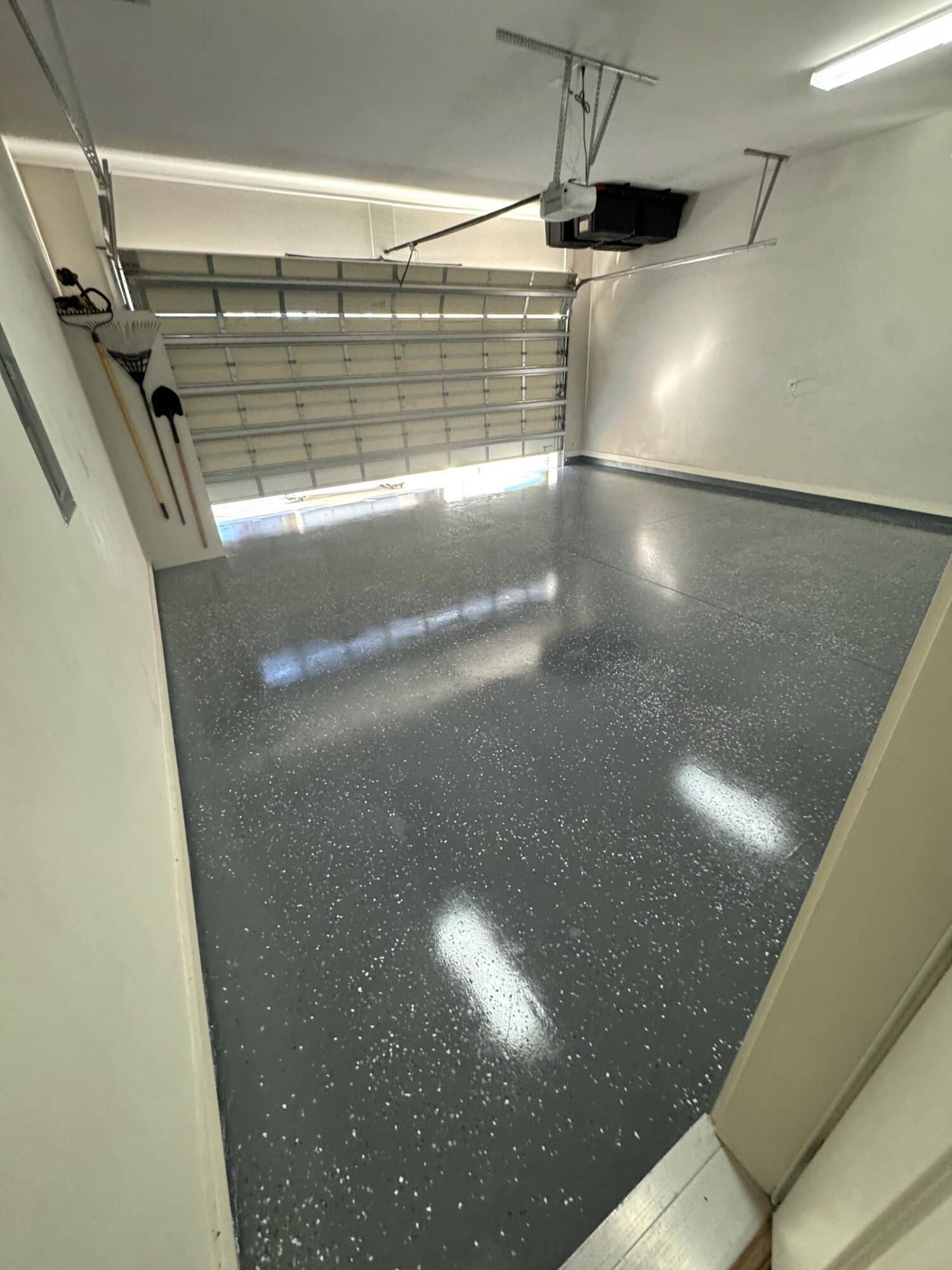 PARADISE COVE - Residential