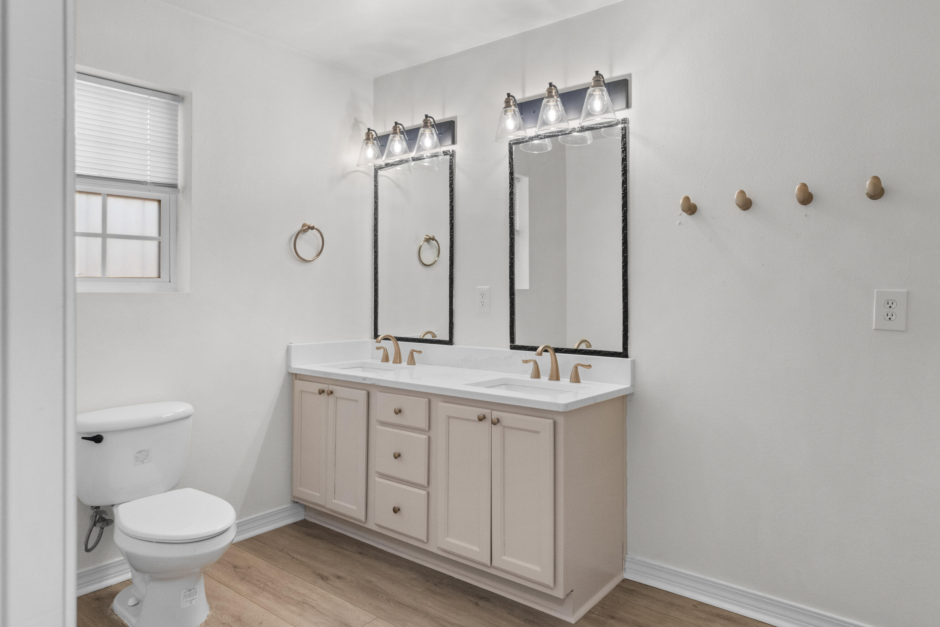KINGS PORT LOT 7 - Residential