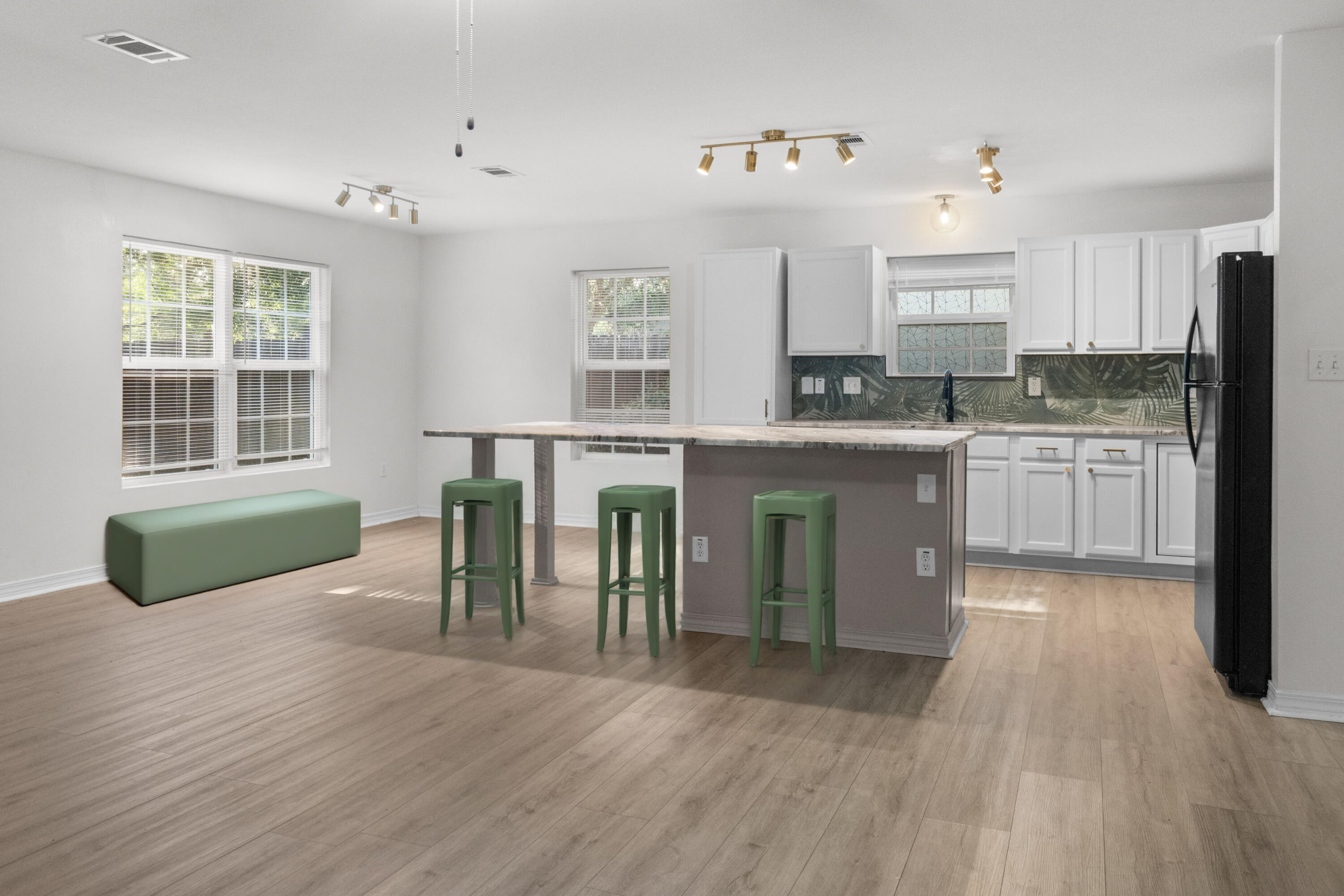 KINGS PORT LOT 7 - Residential