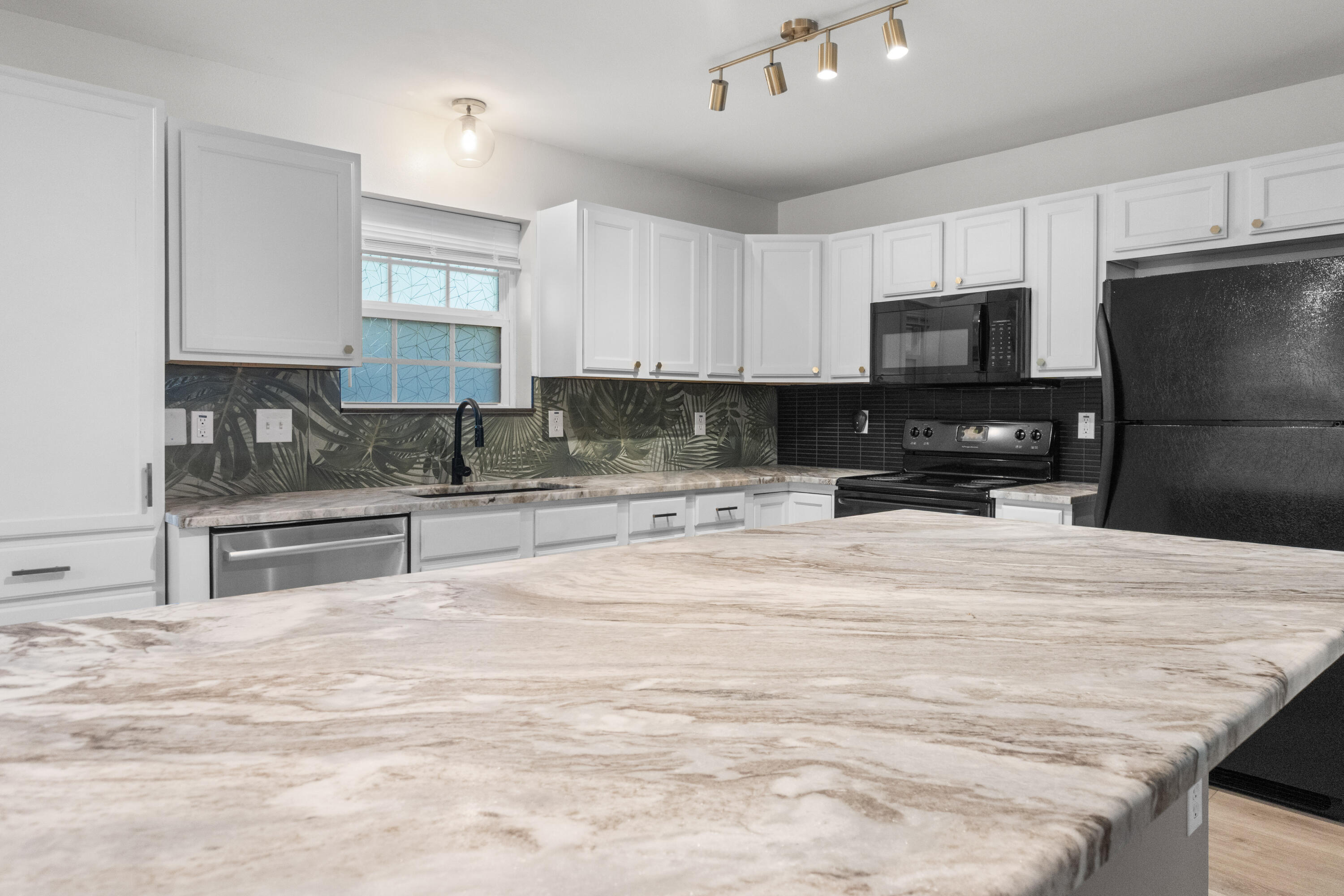 KINGS PORT LOT 7 - Residential