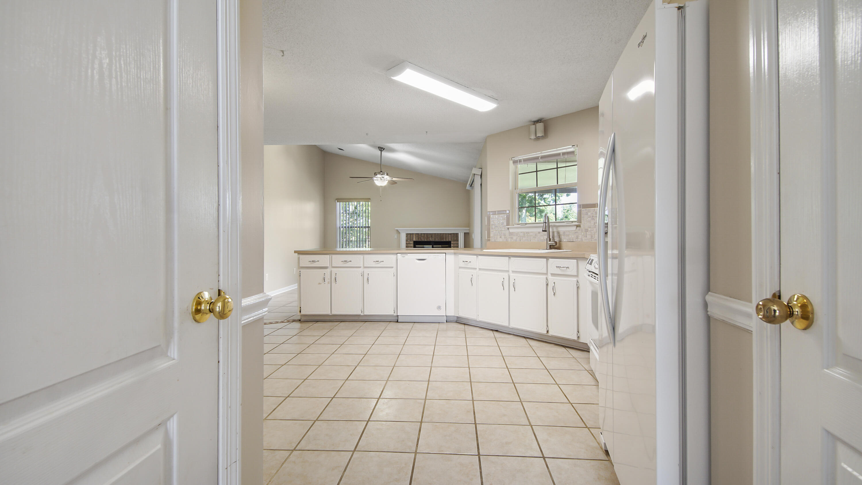 HERITAGE WOODS - Residential