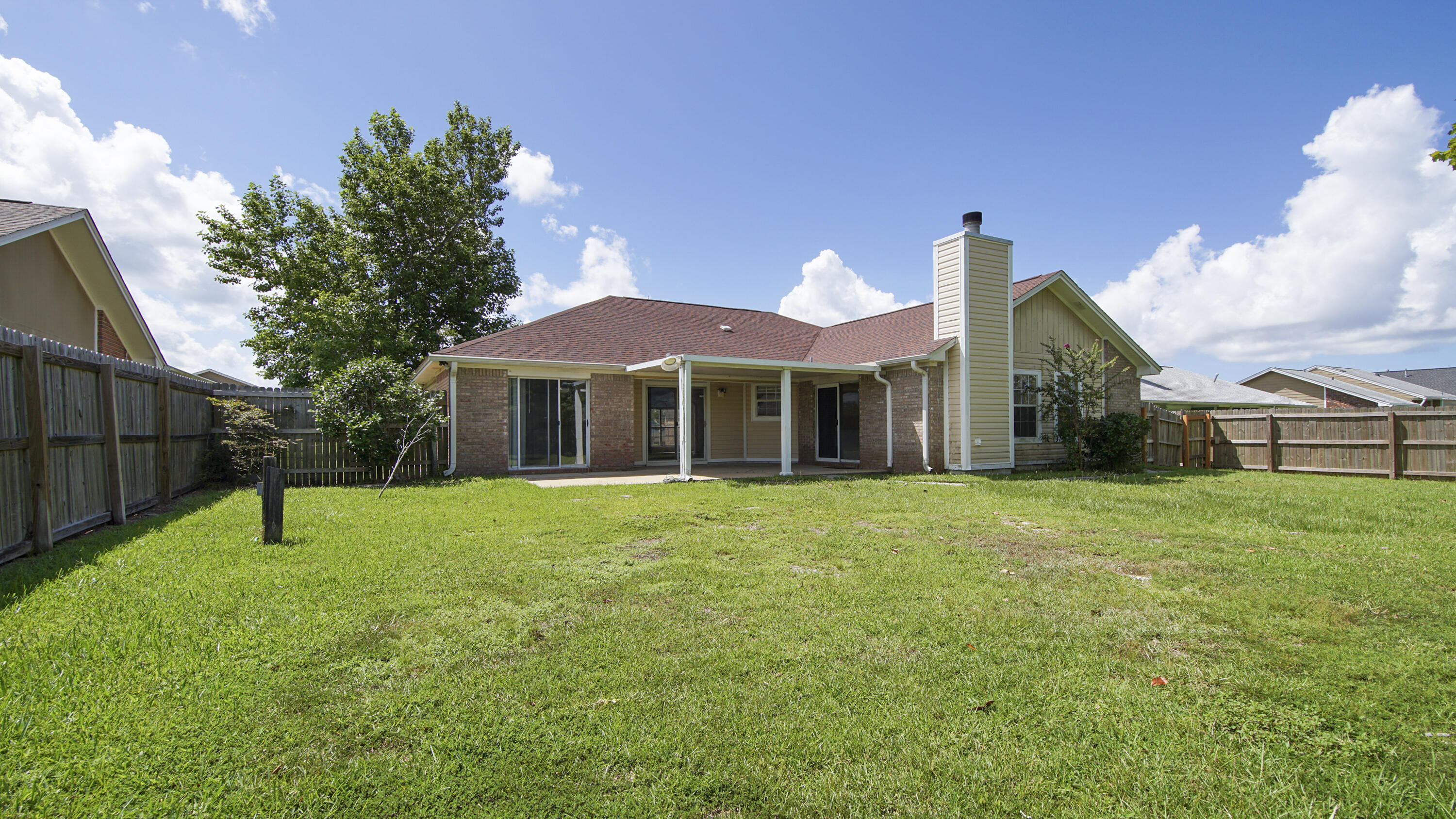 HERITAGE WOODS - Residential