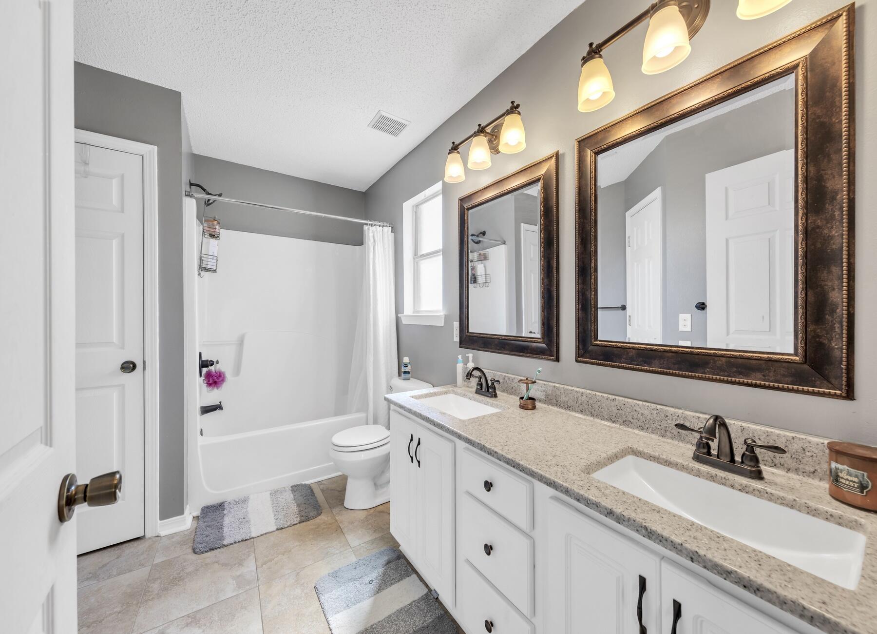 COUNTRYVIEW ESTATES 10TH ADDN - Residential Lease