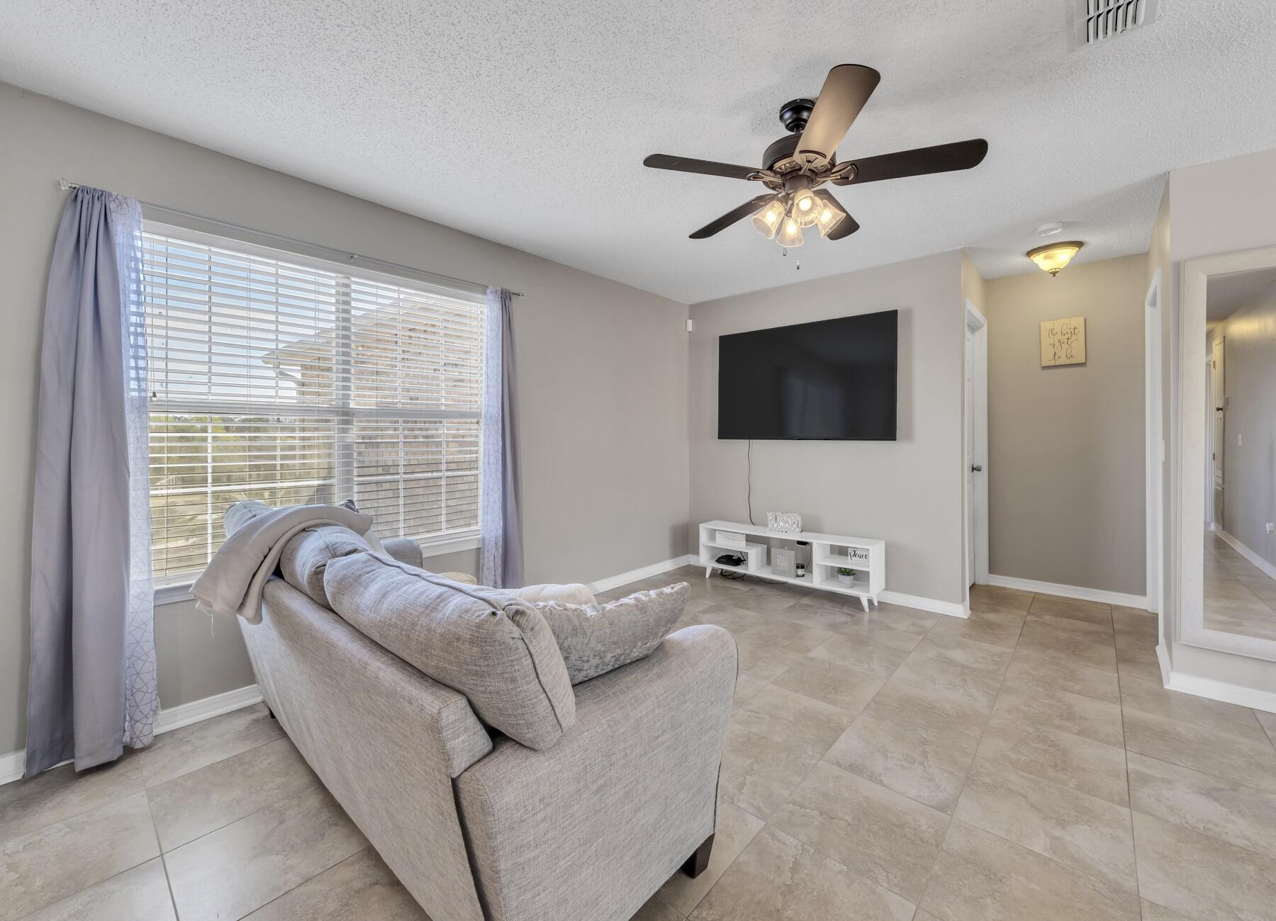 COUNTRYVIEW ESTATES 10TH ADDN - Residential Lease