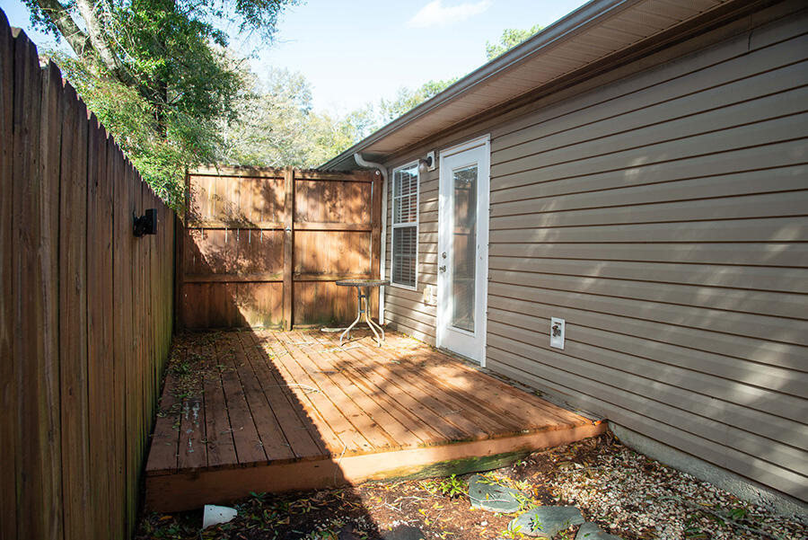 LARK STREET TOWNHOMES - Residential Lease