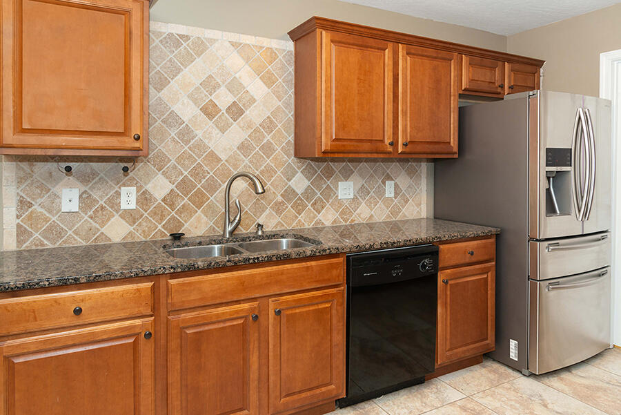 LARK STREET TOWNHOMES - Residential Lease