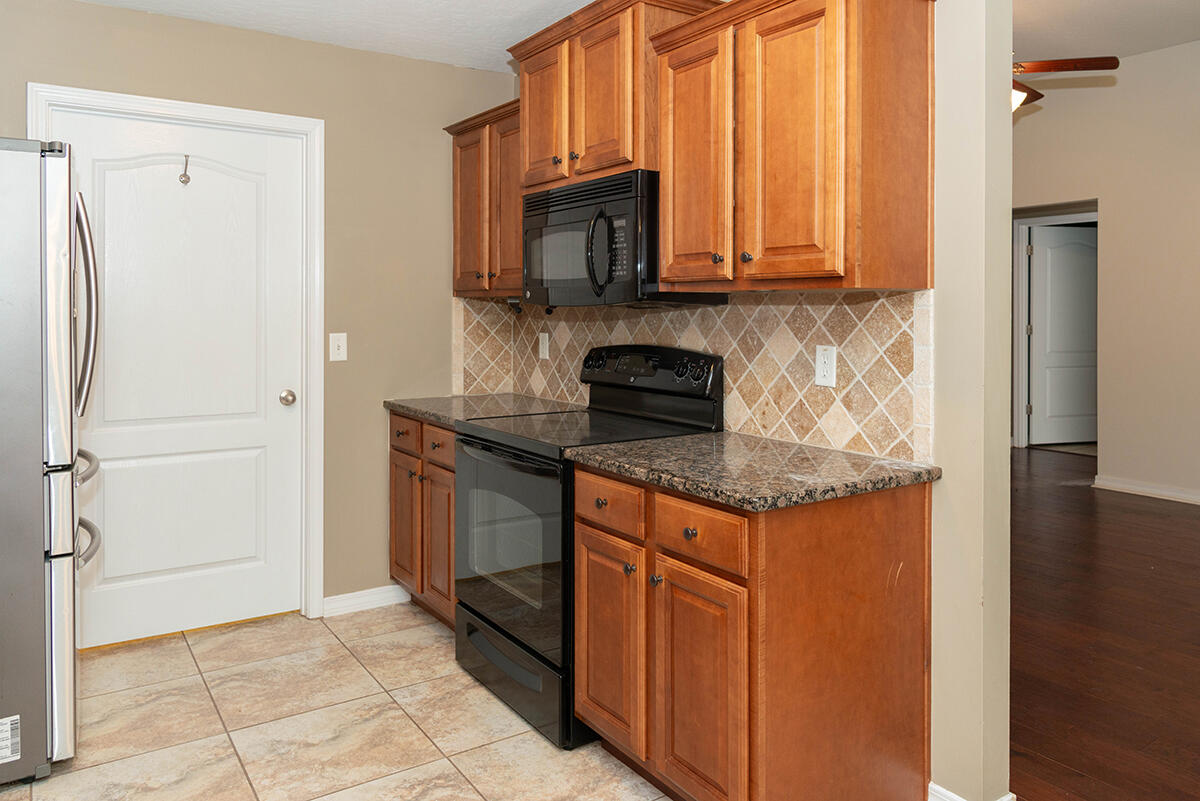 LARK STREET TOWNHOMES - Residential Lease