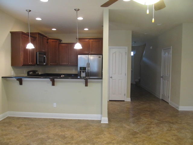 RESERVE POINTE - Residential Lease