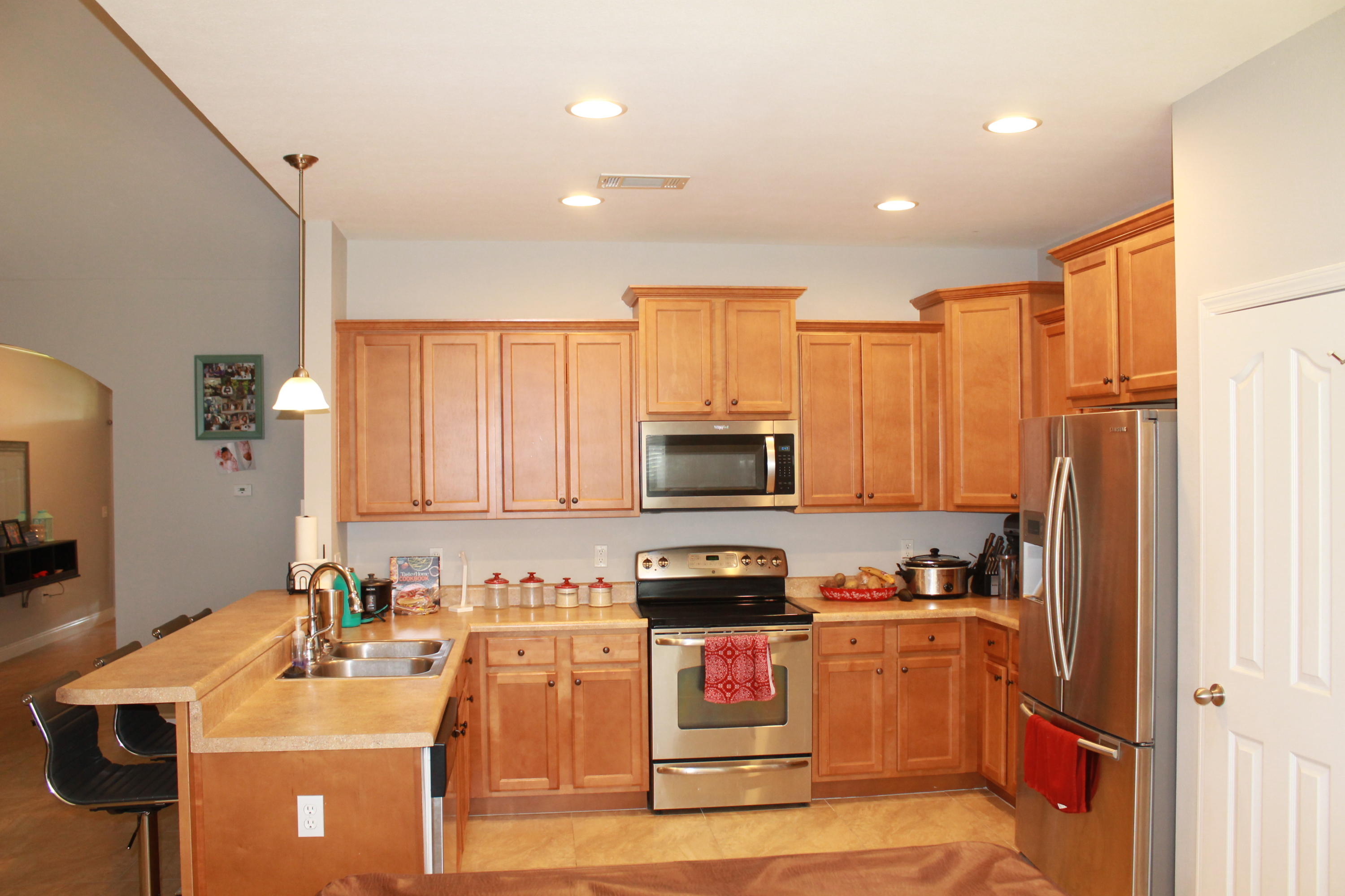 ROLLING RIDGE - Residential Lease