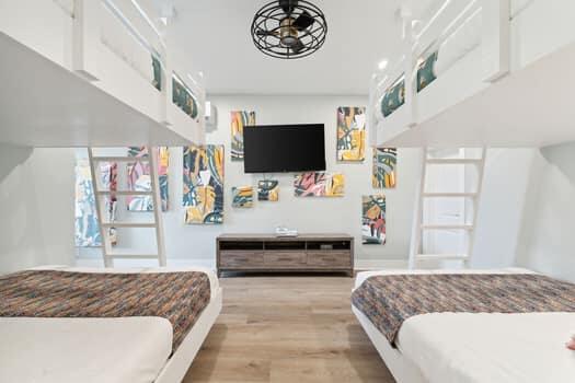 LAGUNA BEACH 7TH ADDN - Residential