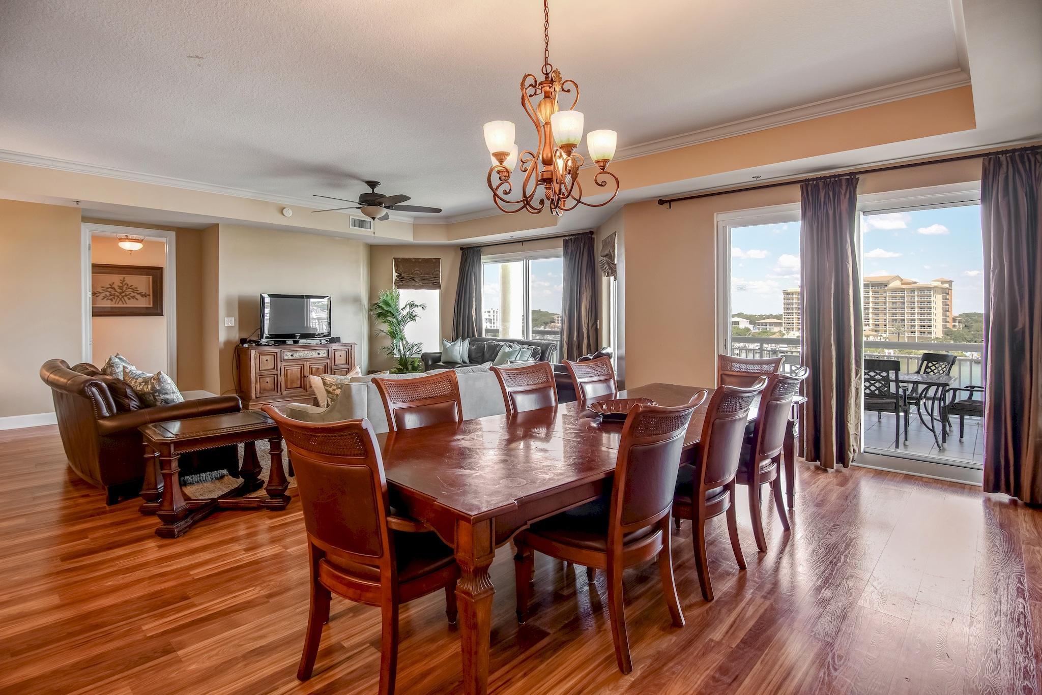 HARBOR LANDING - Residential