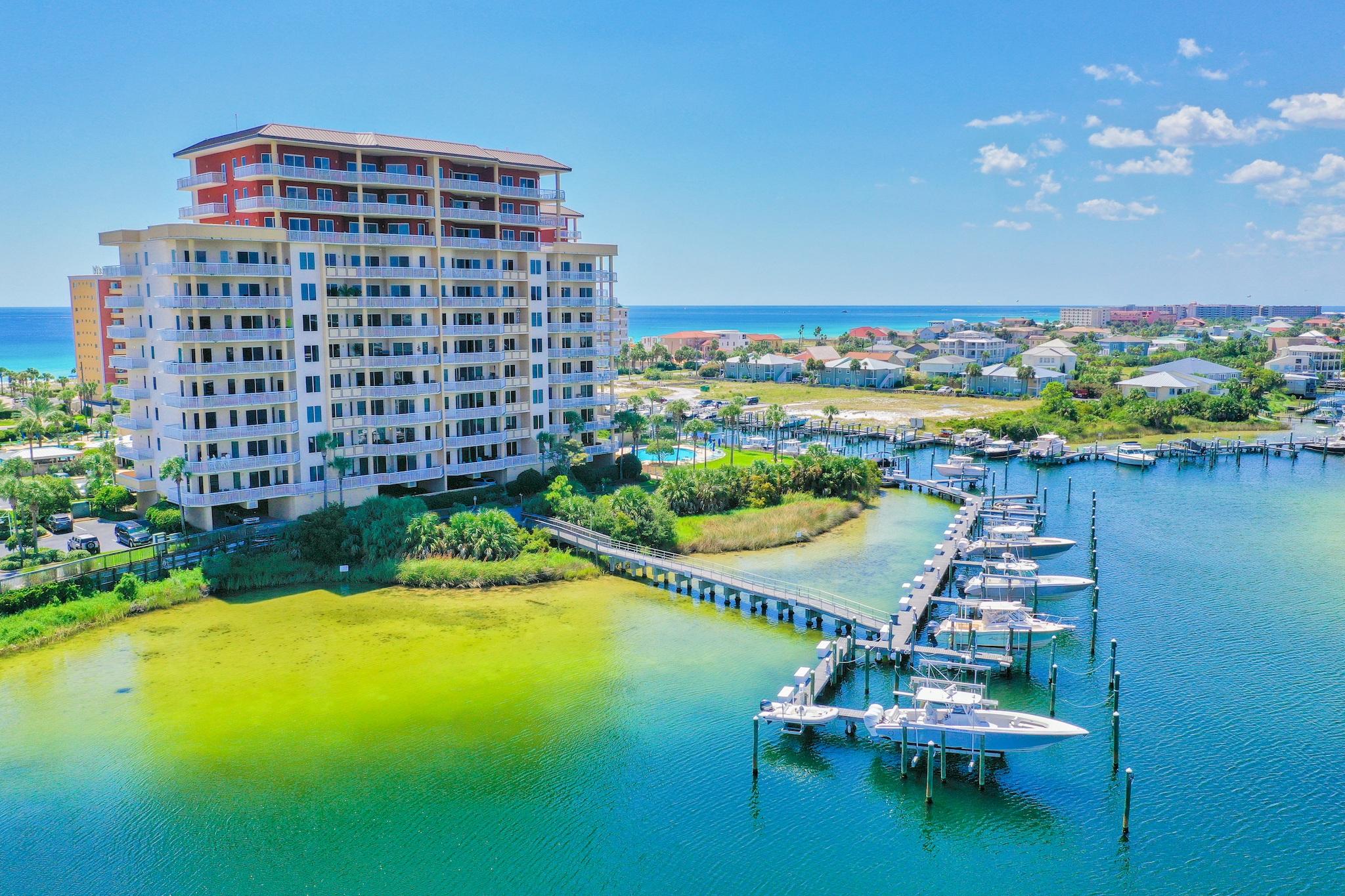 HARBOR LANDING - Residential