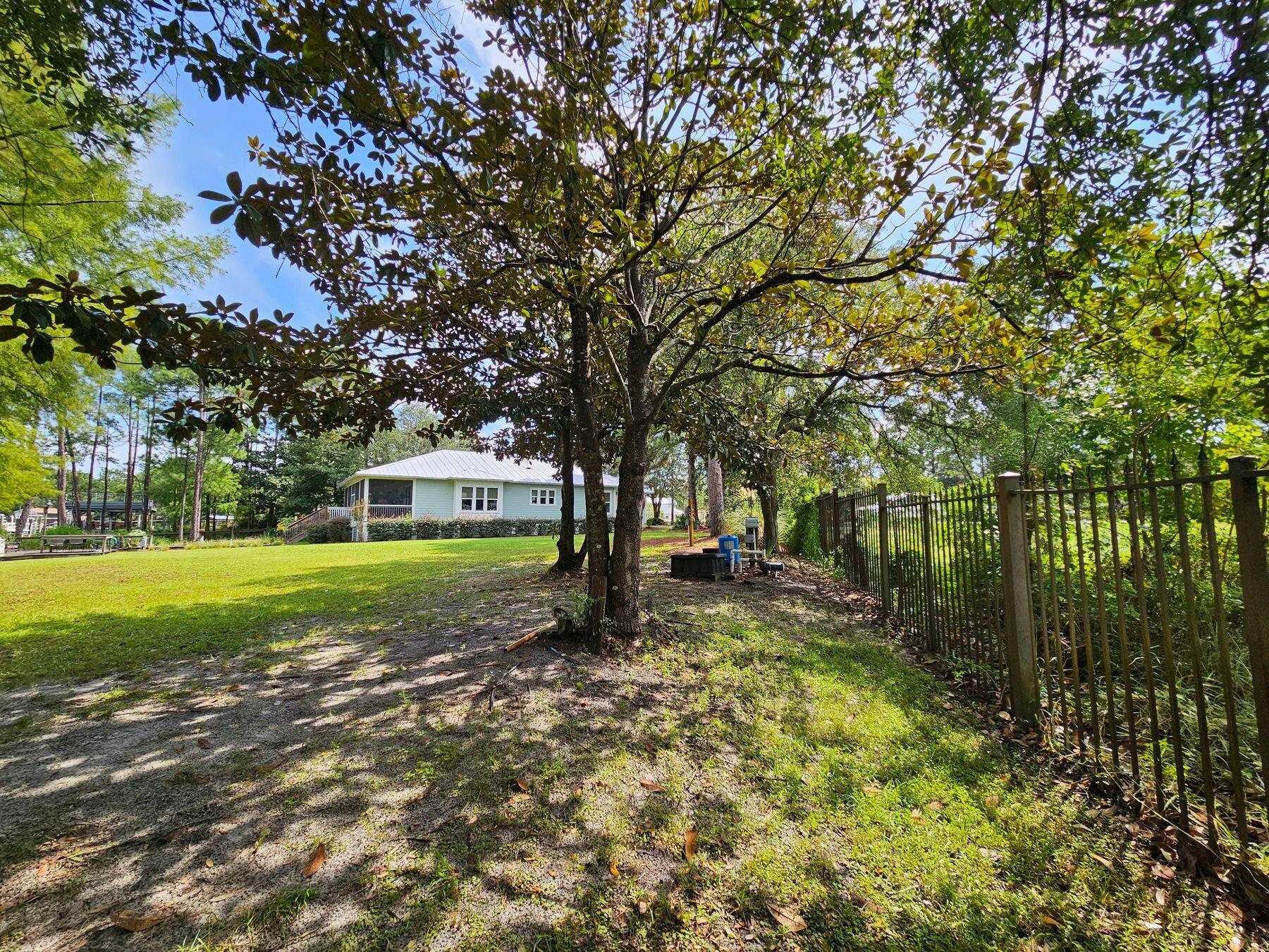 BOCAGE BAYOU ESTATES - Land