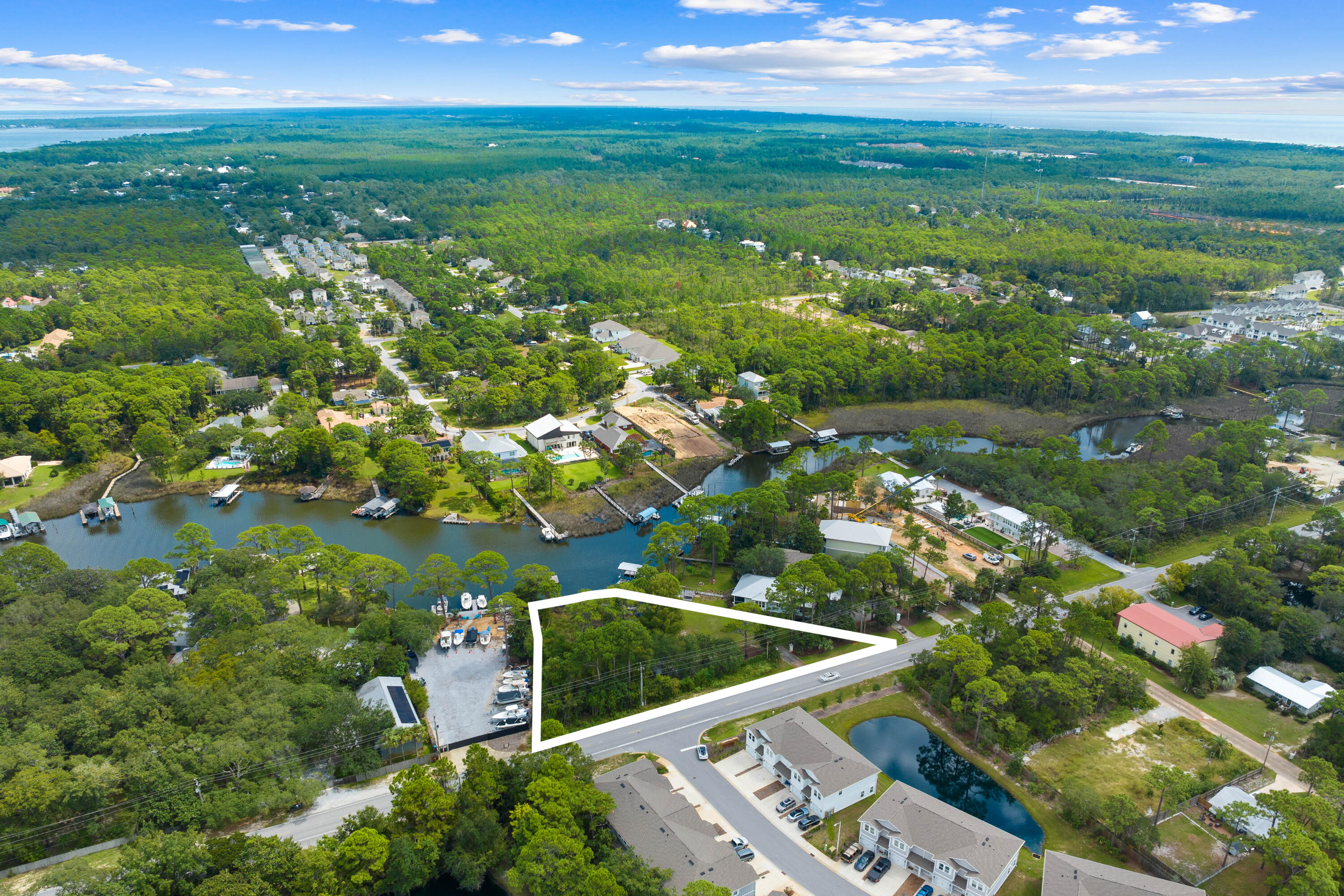BOCAGE BAYOU ESTATES - Land
