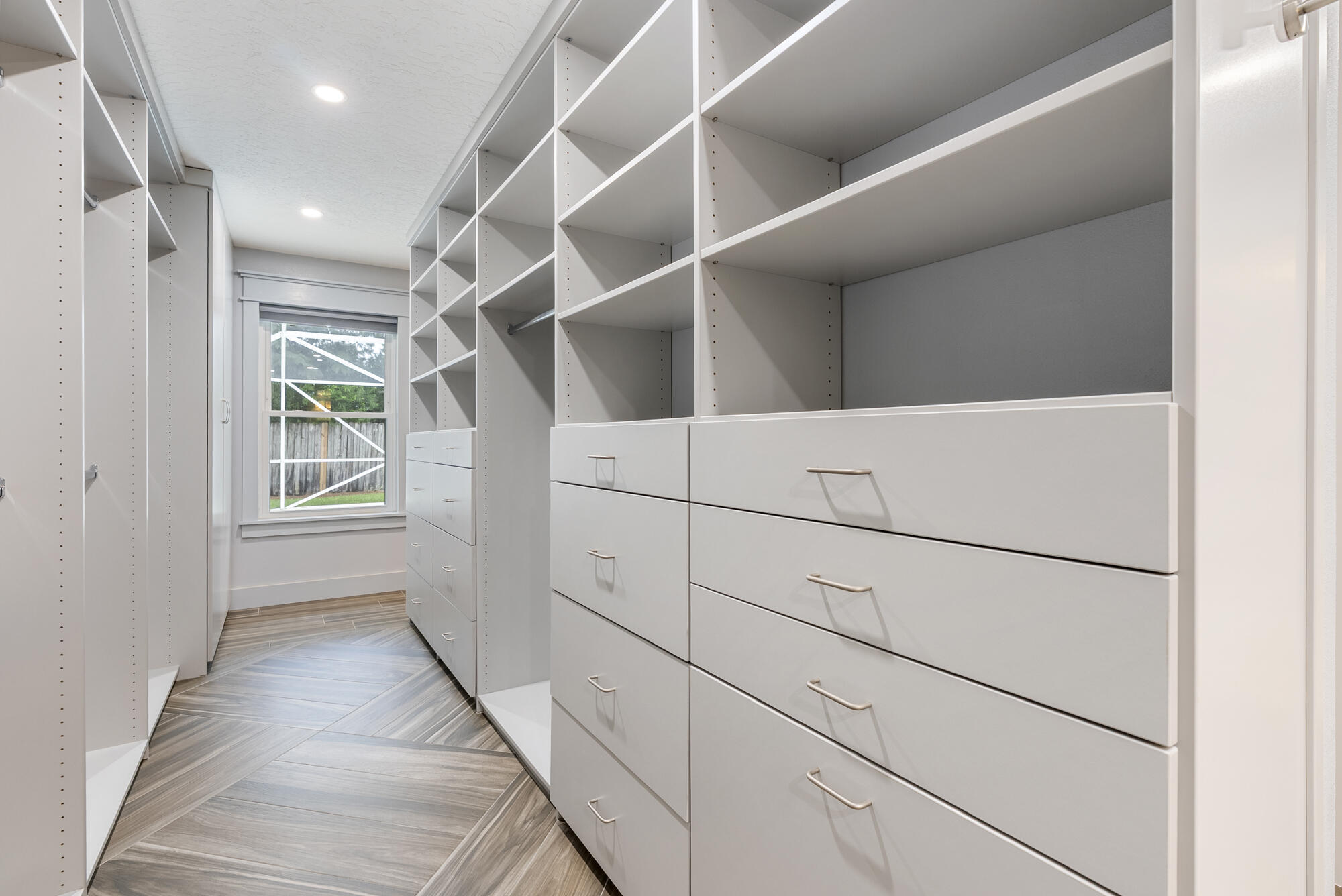 LONGWOOD PINES S/D - Residential