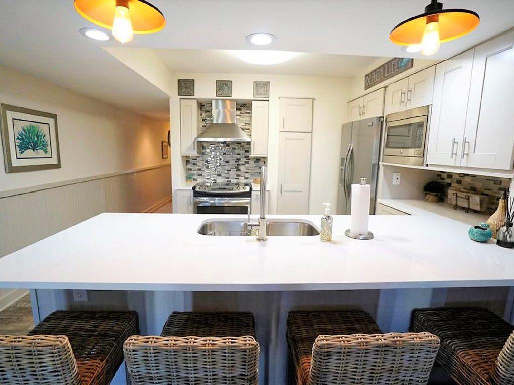 SEASCAPE CONDO PH 6A - Residential