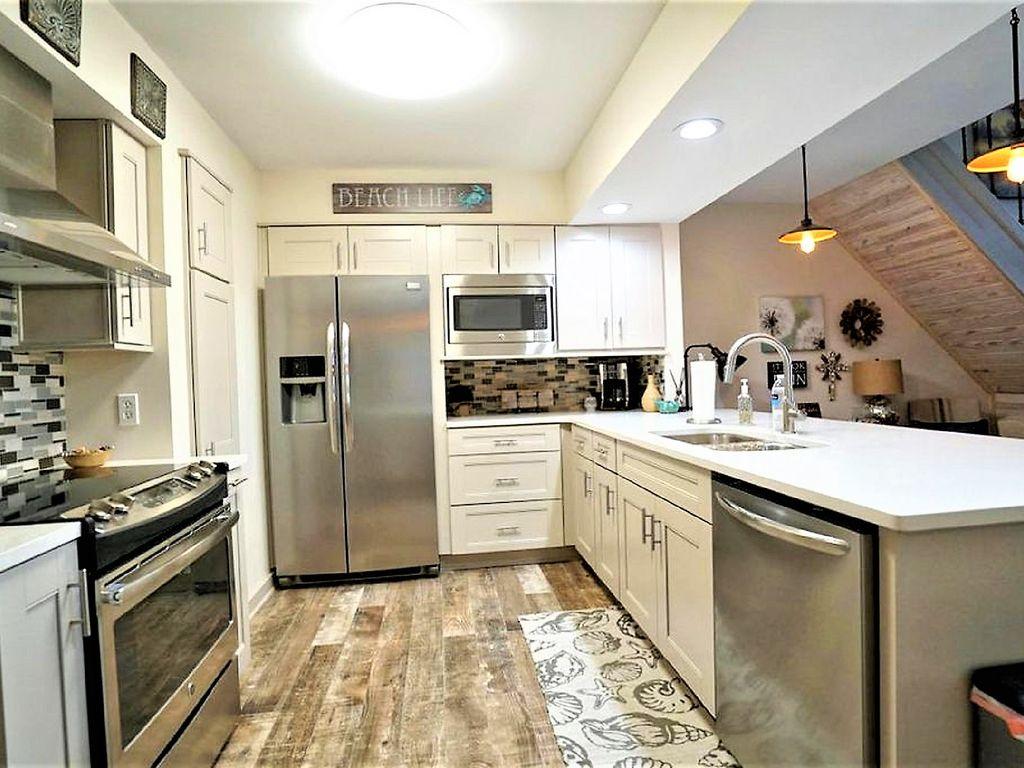 SEASCAPE CONDO PH 6A - Residential