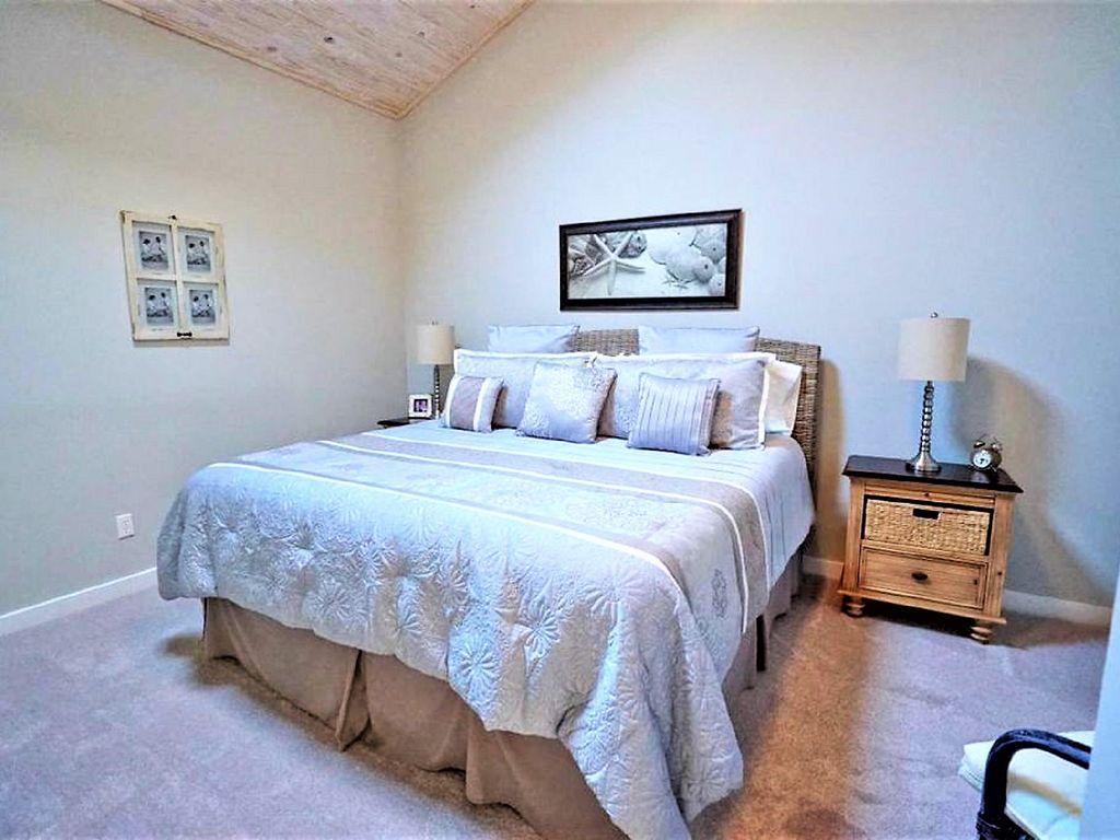 SEASCAPE CONDO PH 6A - Residential