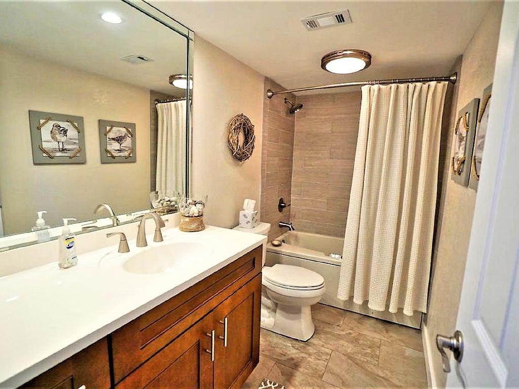 SEASCAPE CONDO PH 6A - Residential